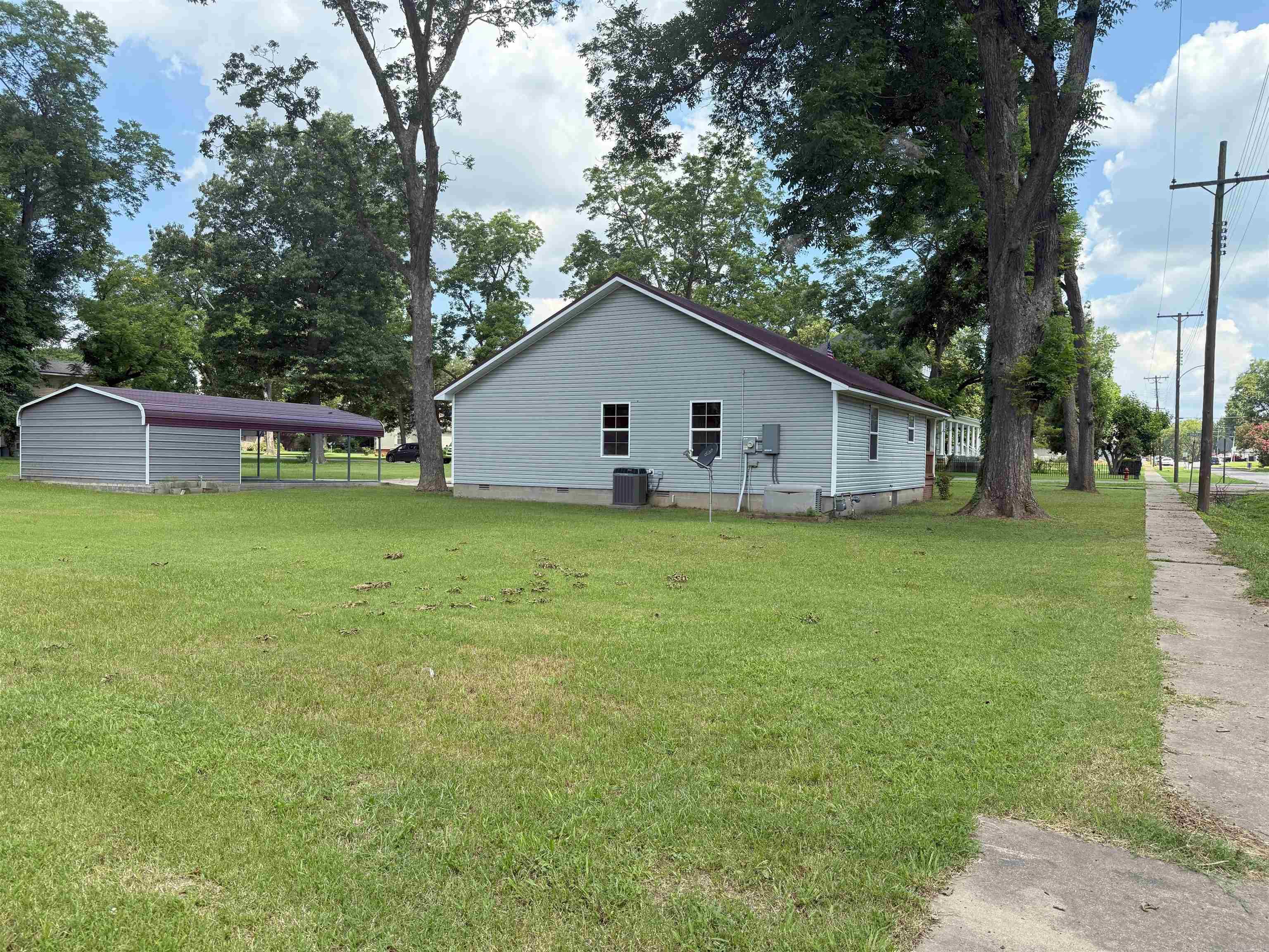 203 W Curran  Des Arc, AR