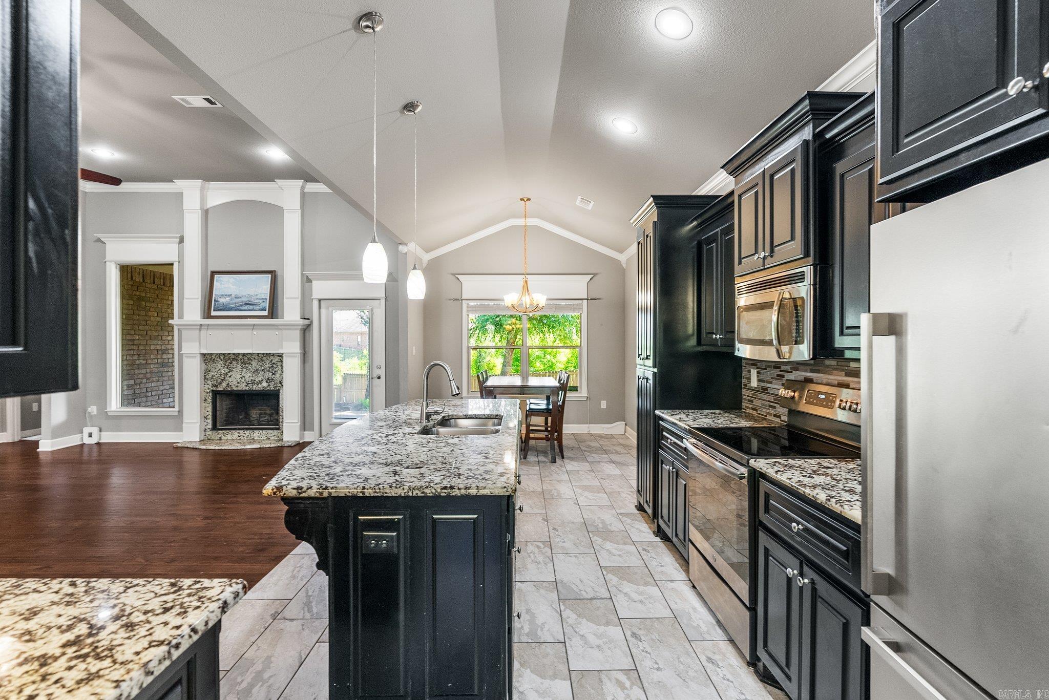 918 Hunter Lee Drive Bryant, AR 72019
