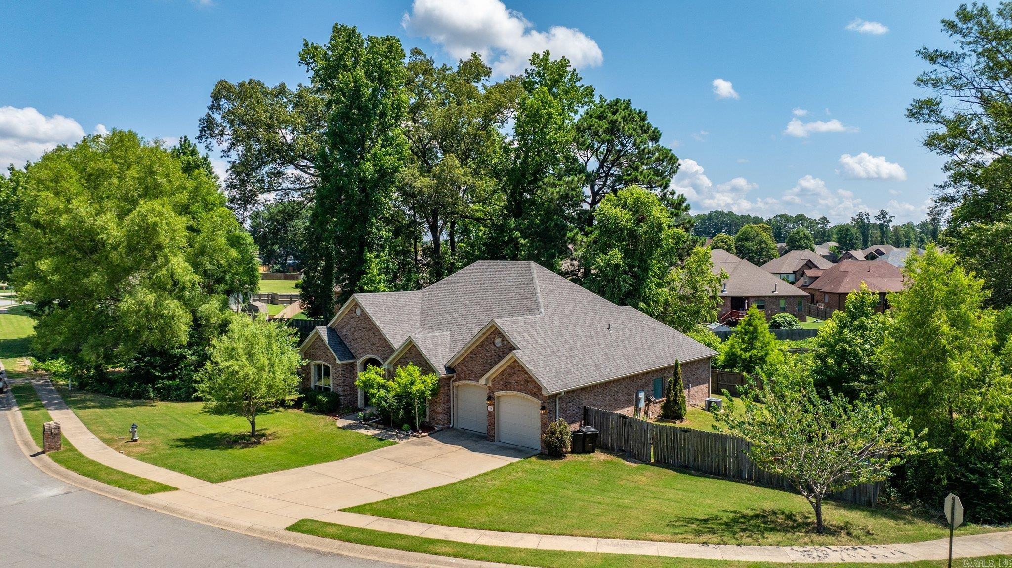 918 Hunter Lee Drive Bryant, AR 72019