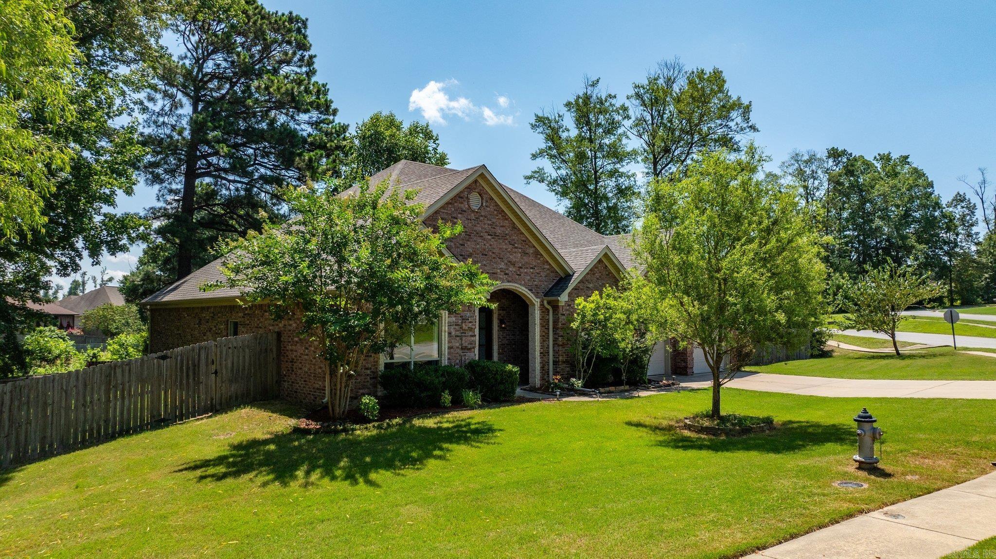 918 Hunter Lee Drive Bryant, AR 72019