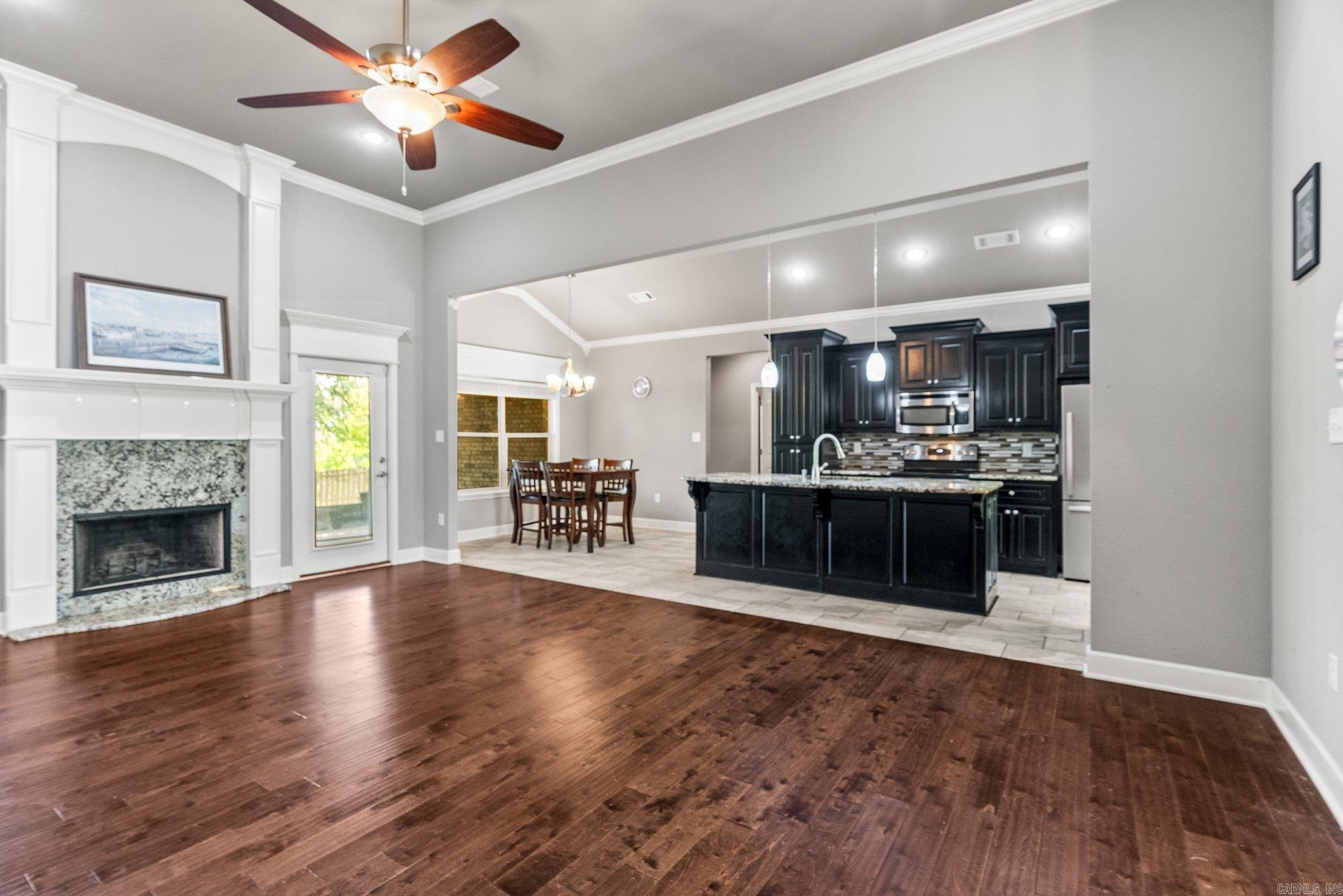 918 Hunter Lee Drive Bryant, AR 72019