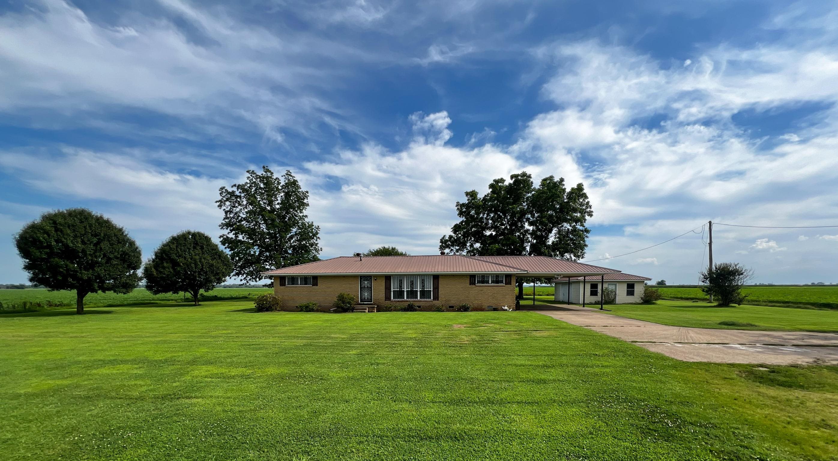 560 E State  Caraway, AR