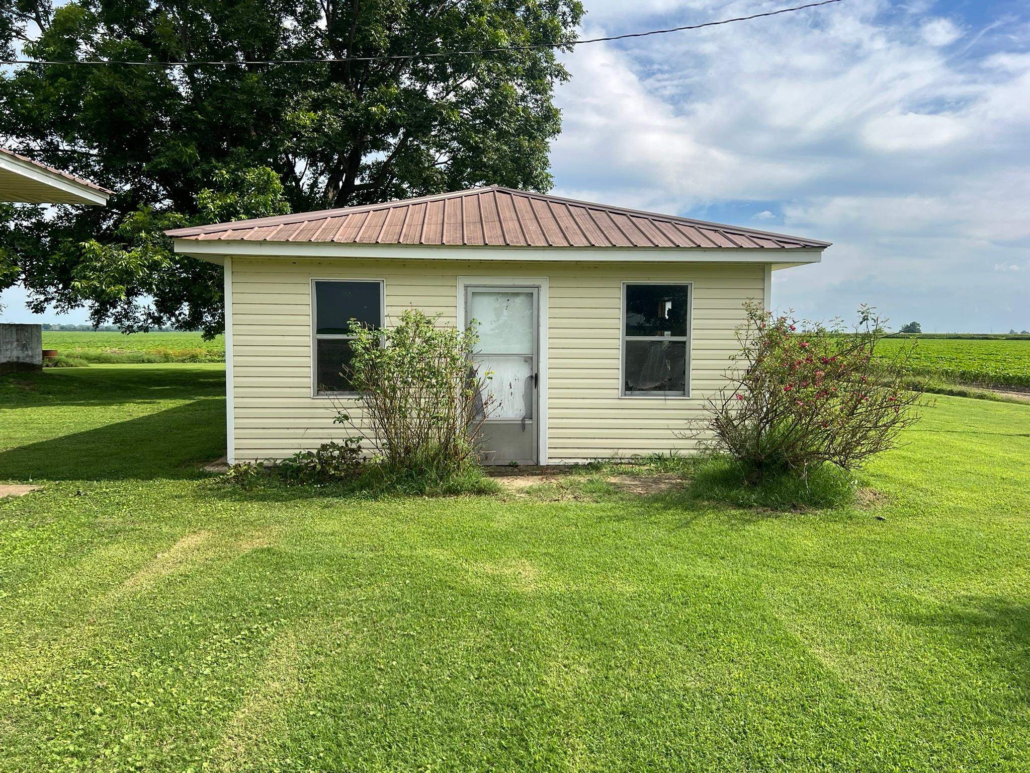 560 E State  Caraway, AR