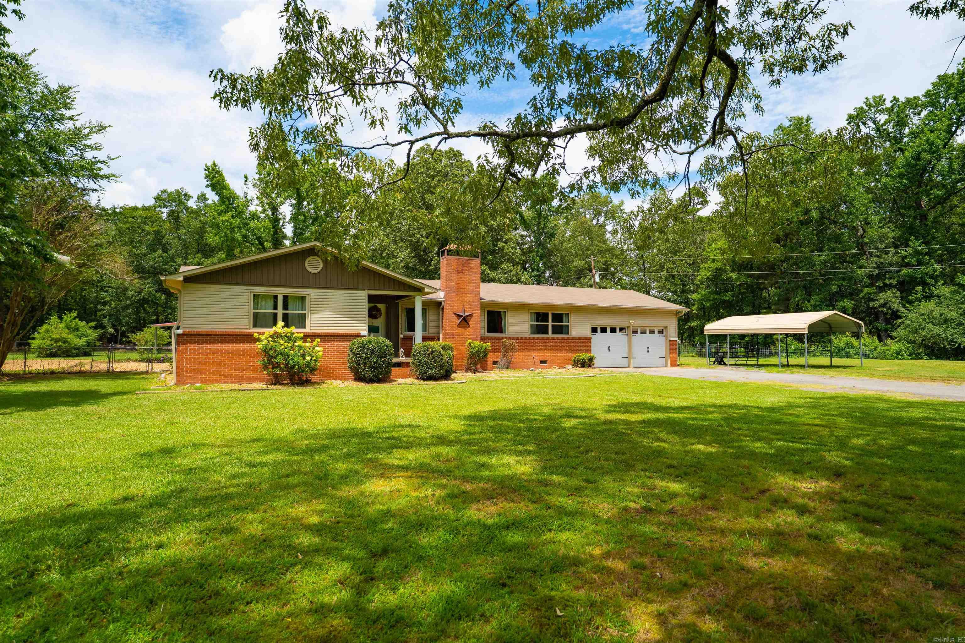 220 W Lawson  Alexander, AR