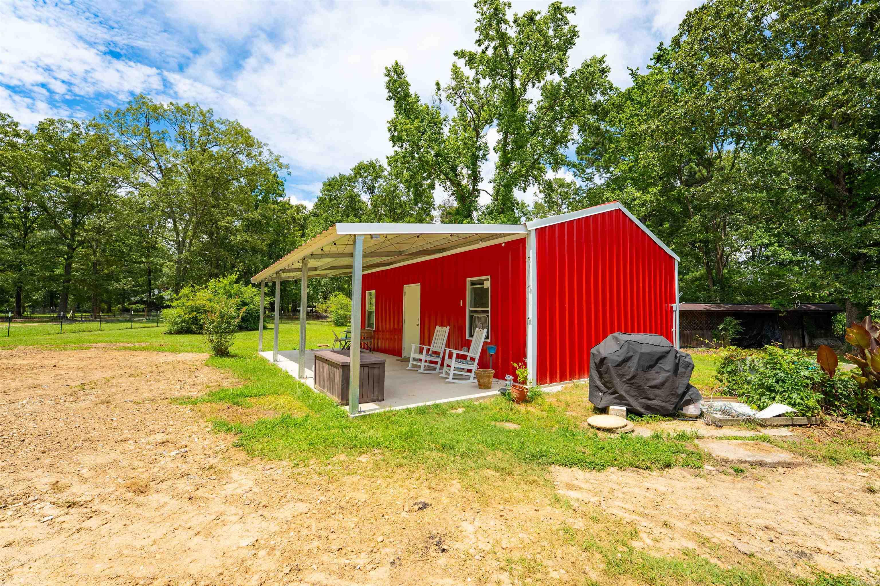 220 W Lawson  Alexander, AR