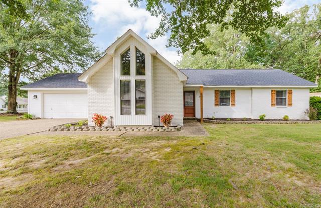 2501  Brookwood  Benton, AR