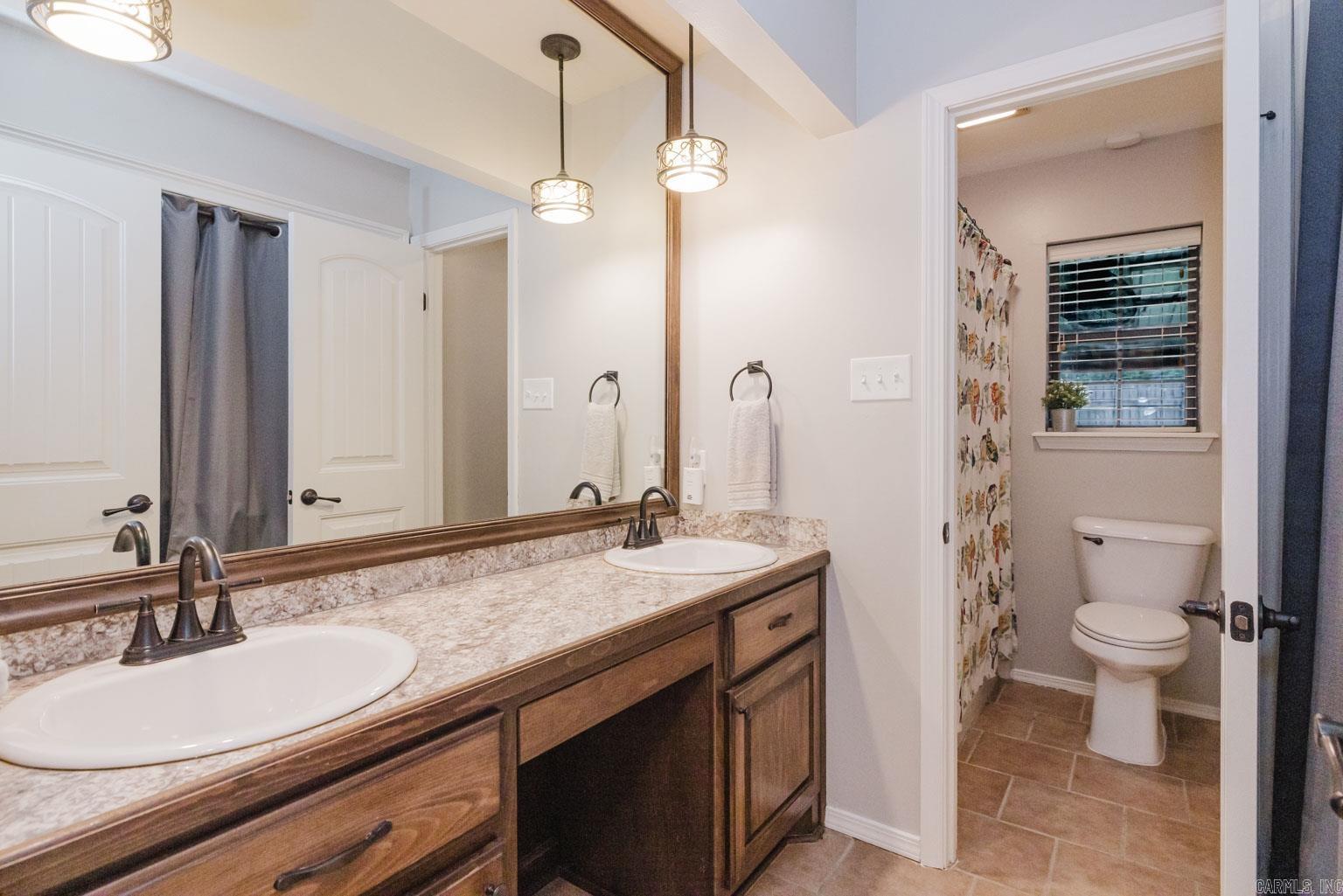 2501 Brookwood  Benton, AR