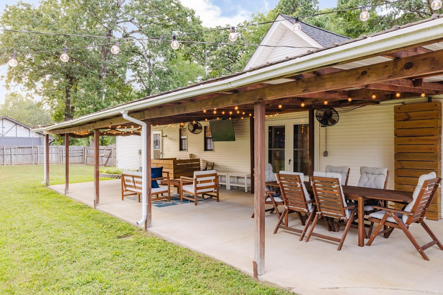 2501 Brookwood  Benton, AR