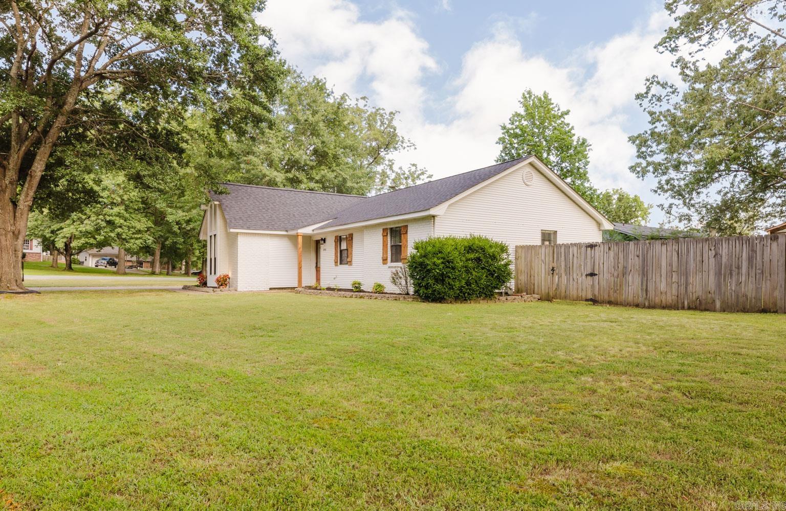 2501 Brookwood  Benton, AR