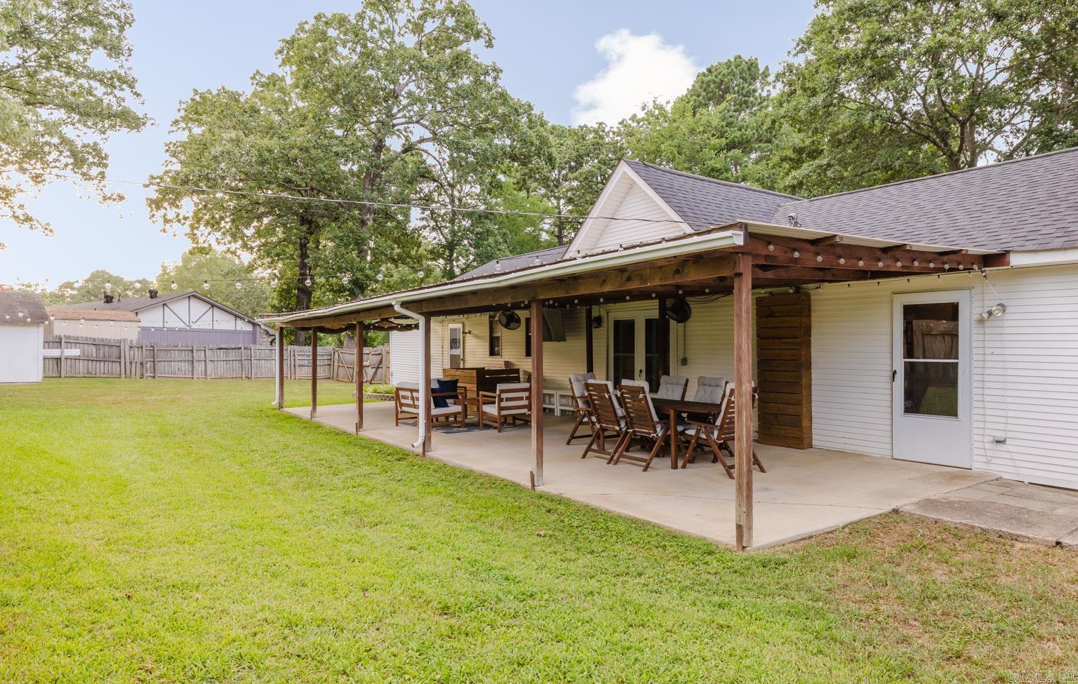 2501 Brookwood  Benton, AR