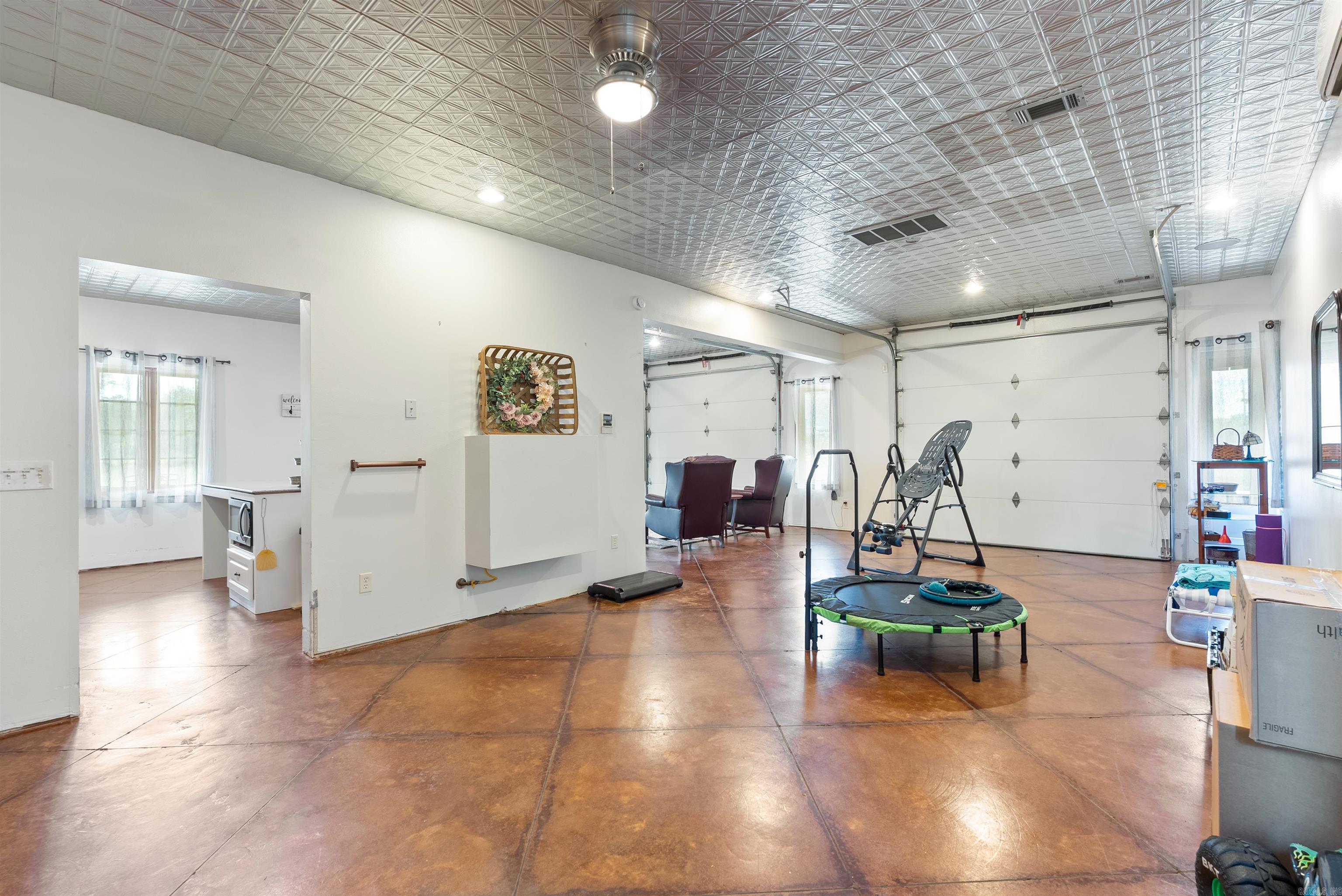 1687 HWY 64 W El Paso, AR 72045