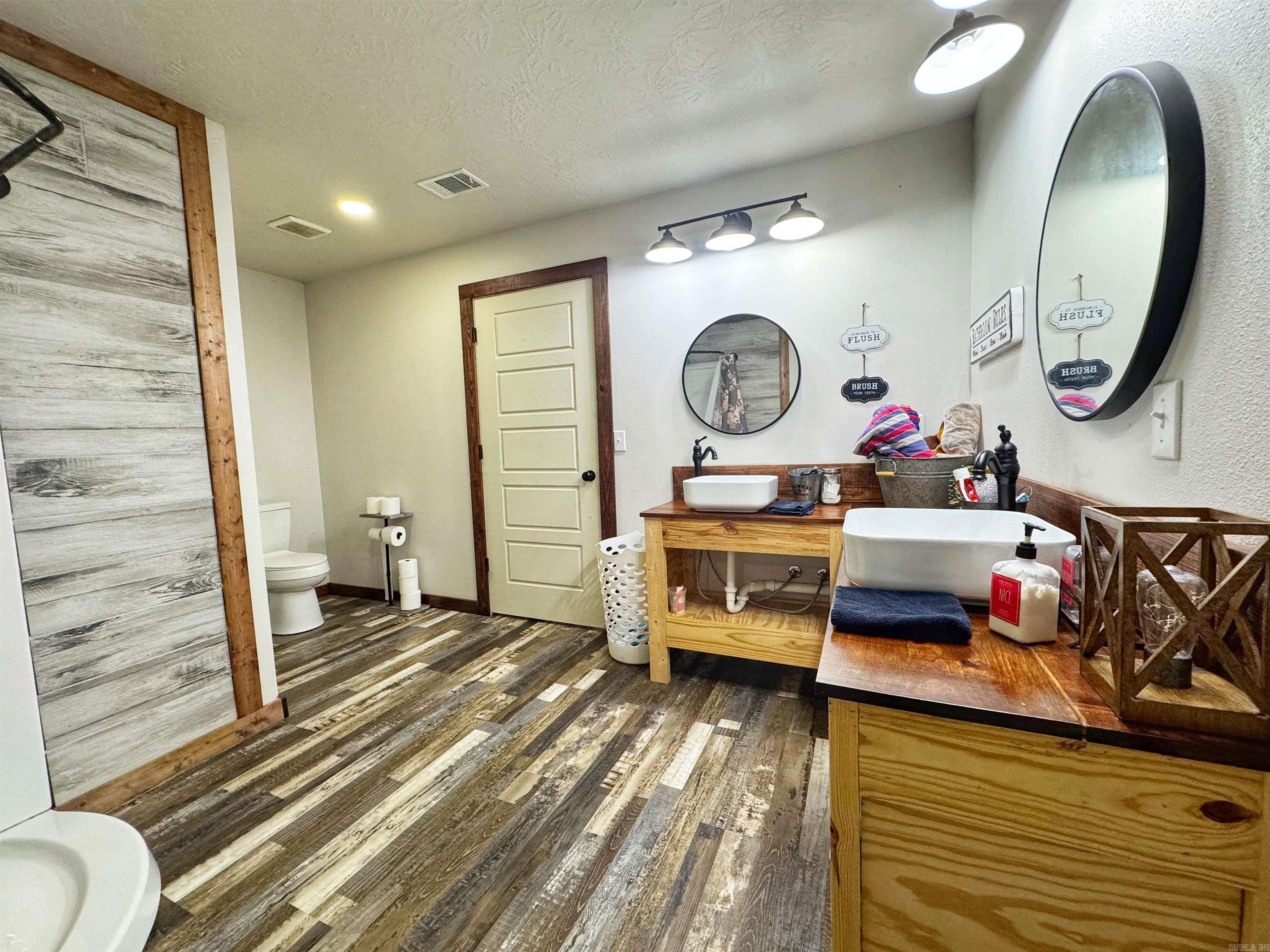 178 Paw Paw Ridge Road Hardy, AR 72542