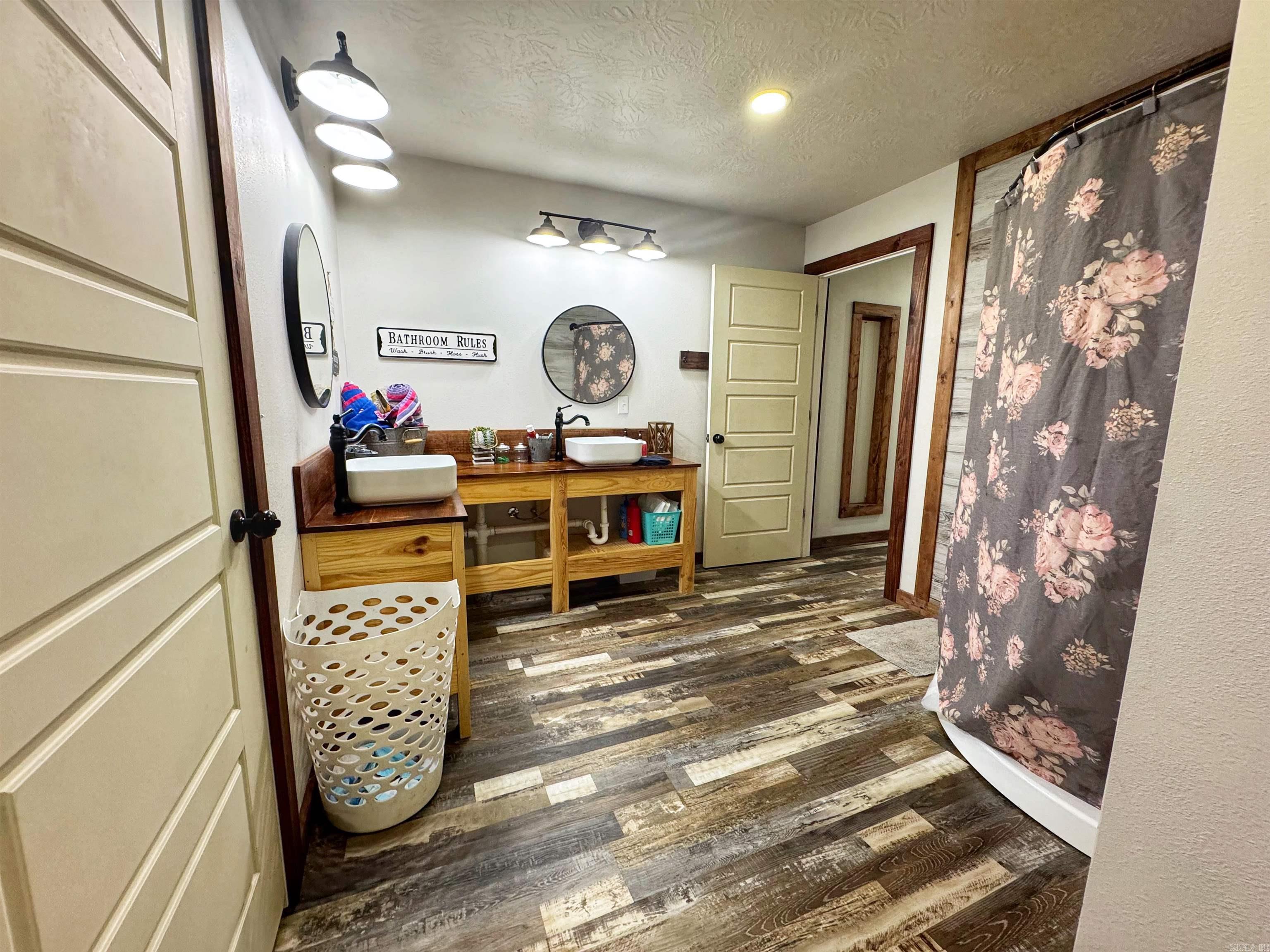 178 Paw Paw Ridge Road Hardy, AR 72542