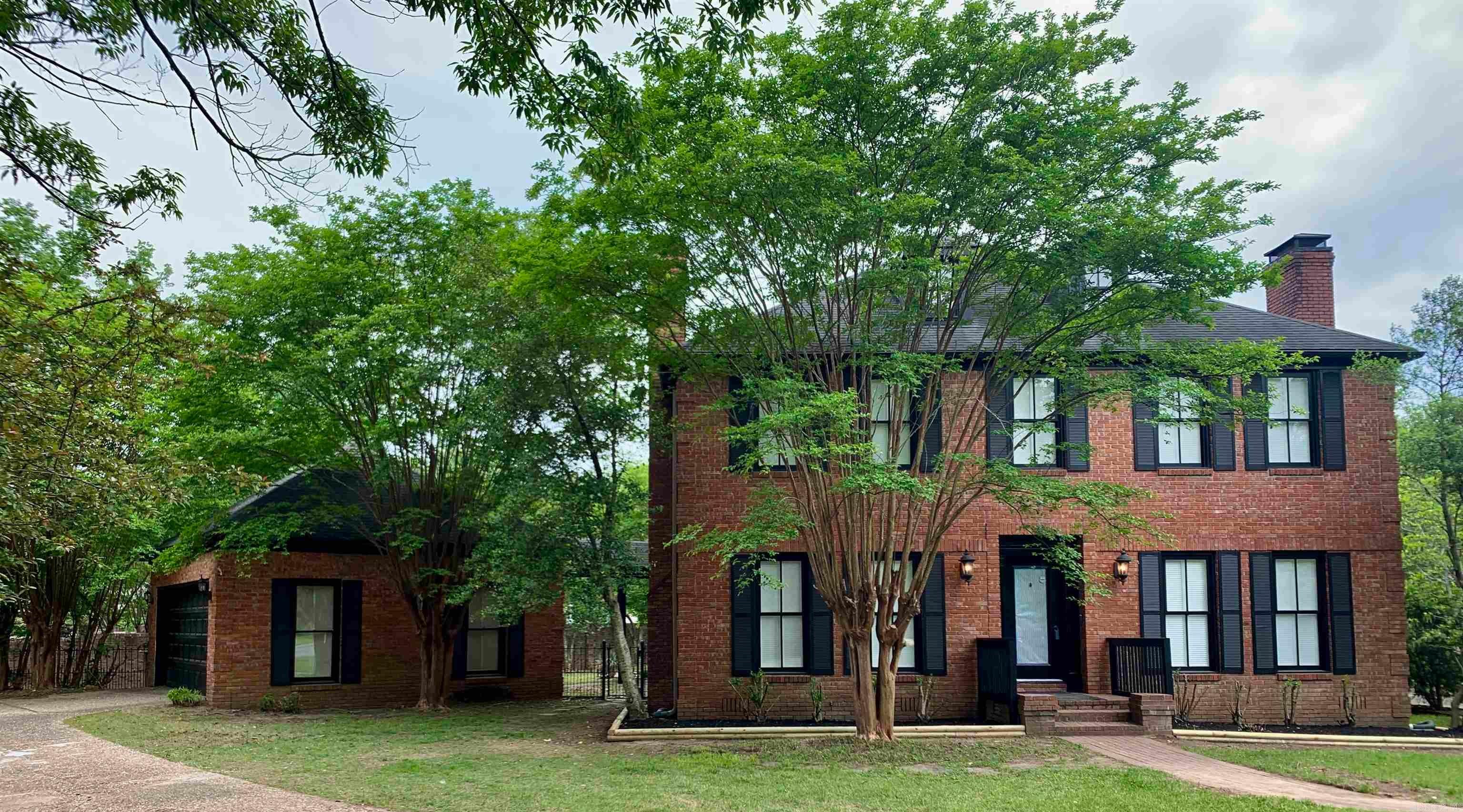 63 Valley Estate Court Little Rock, AR 72212