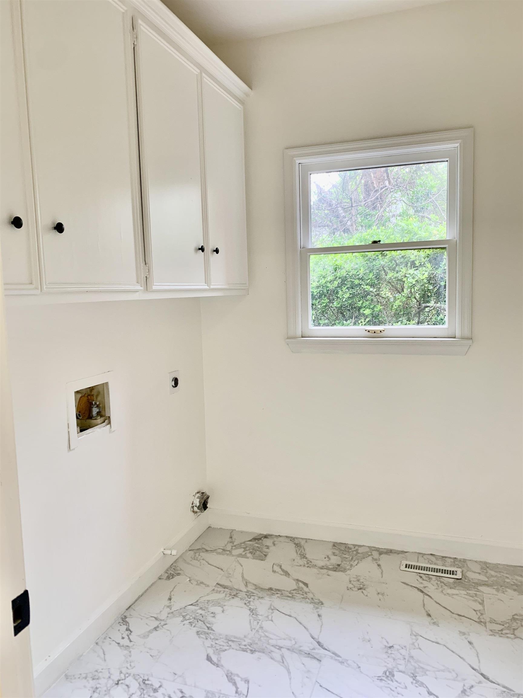 63 Valley Estate Court Little Rock, AR 72212