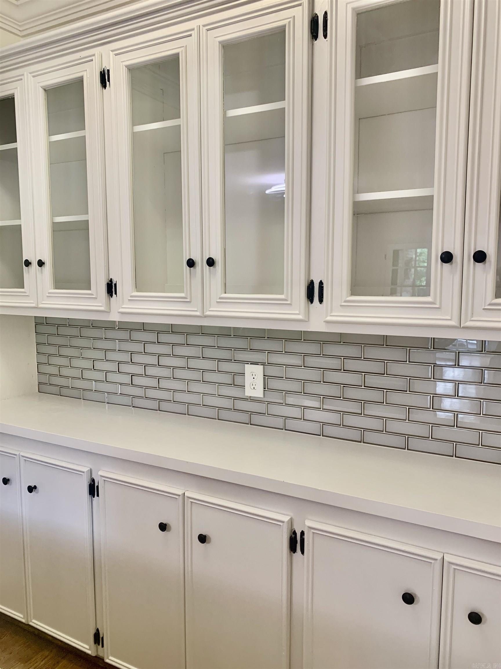 63 Valley Estate Court Little Rock, AR 72212