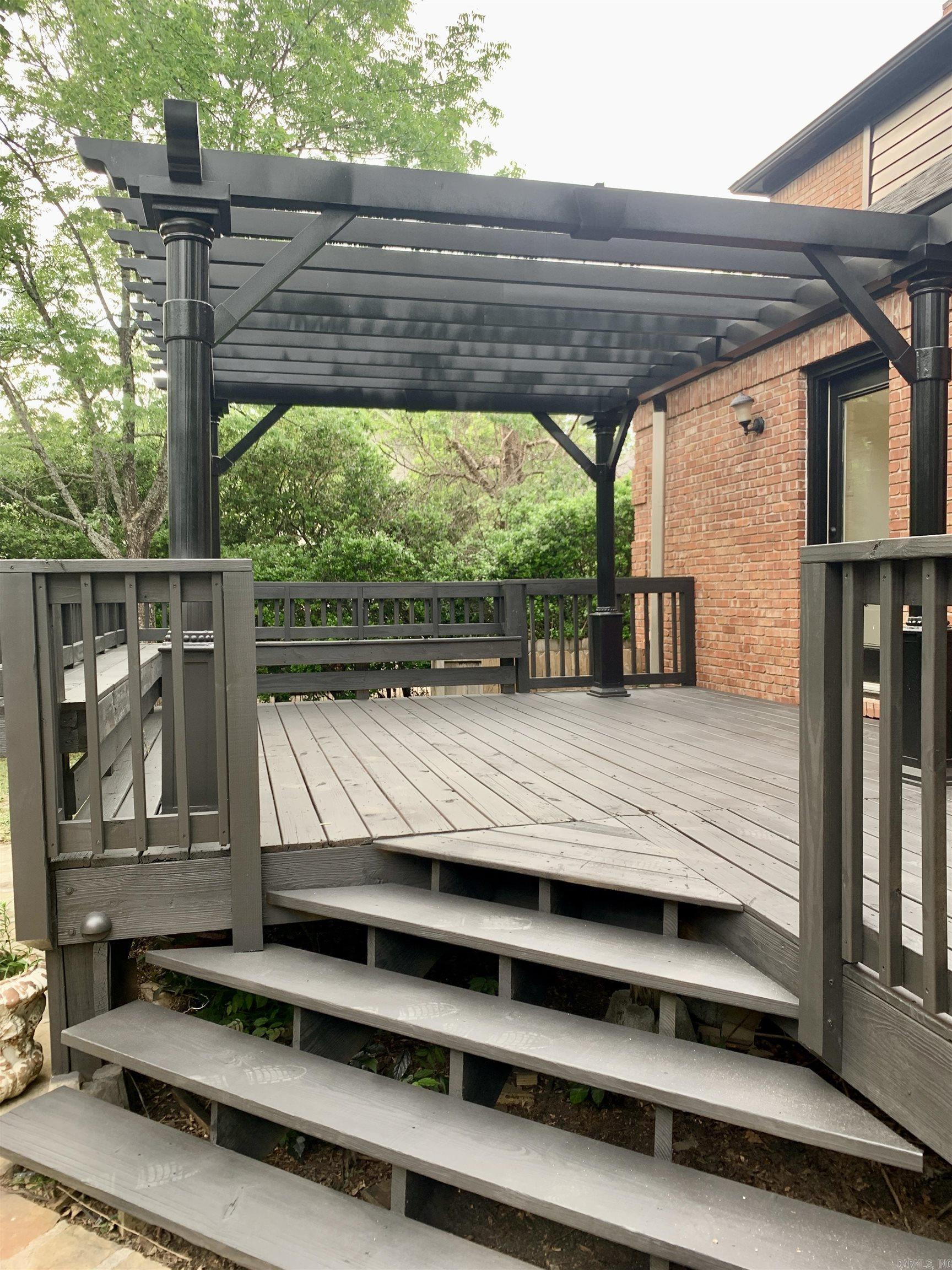63 Valley Estate Court Little Rock, AR 72212