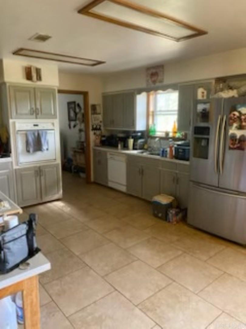 198 MEDCALF  Mena, AR