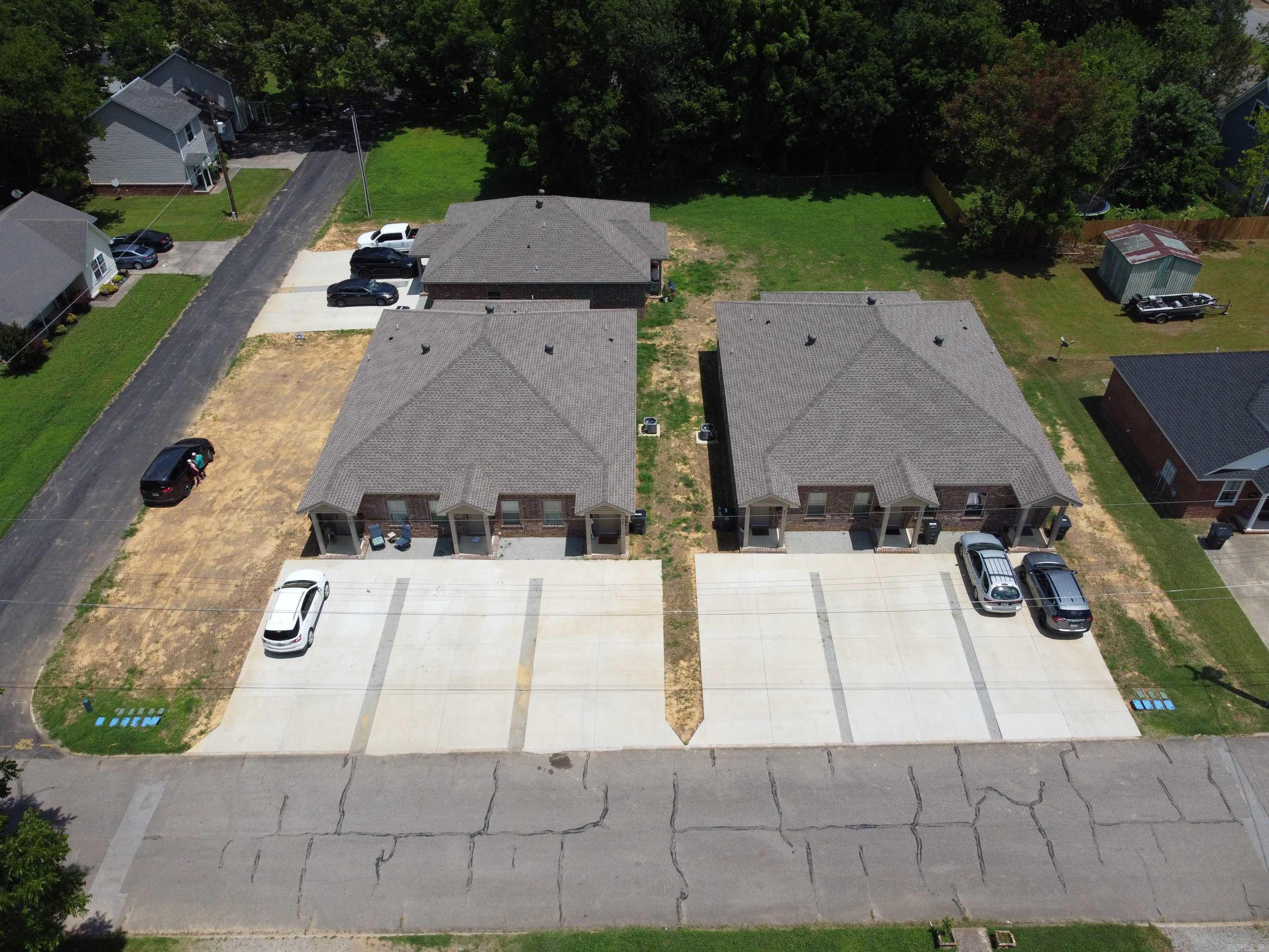 508 and 510 N Oak St  Searcy, AR