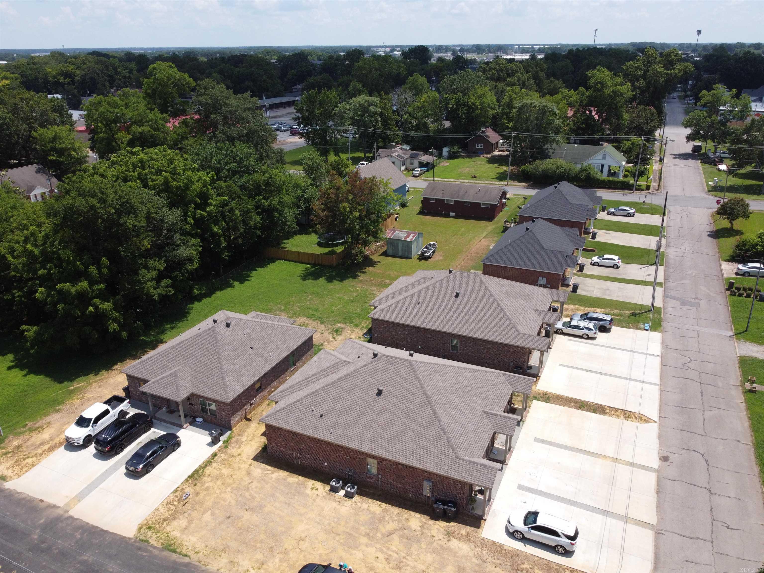 508 and 510 N Oak St  Searcy, AR