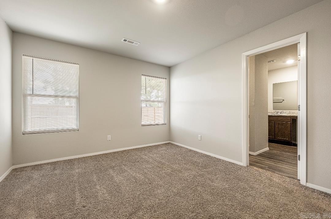 3705 S 1st  Rogers, AR