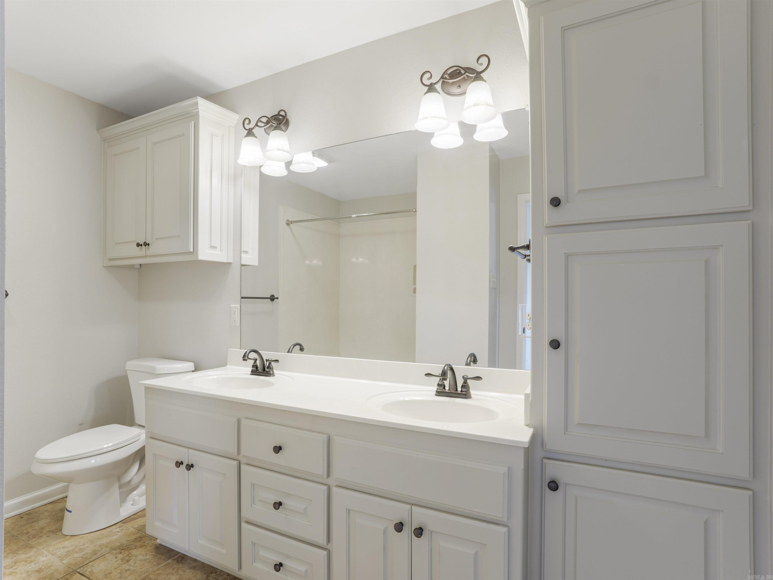13 Birchwood Dr Ward, AR 72176