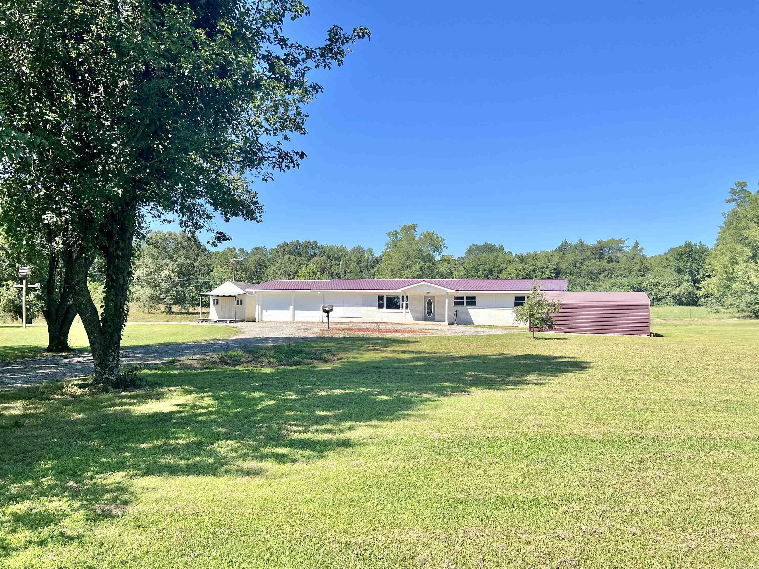 3743 Hwy 16