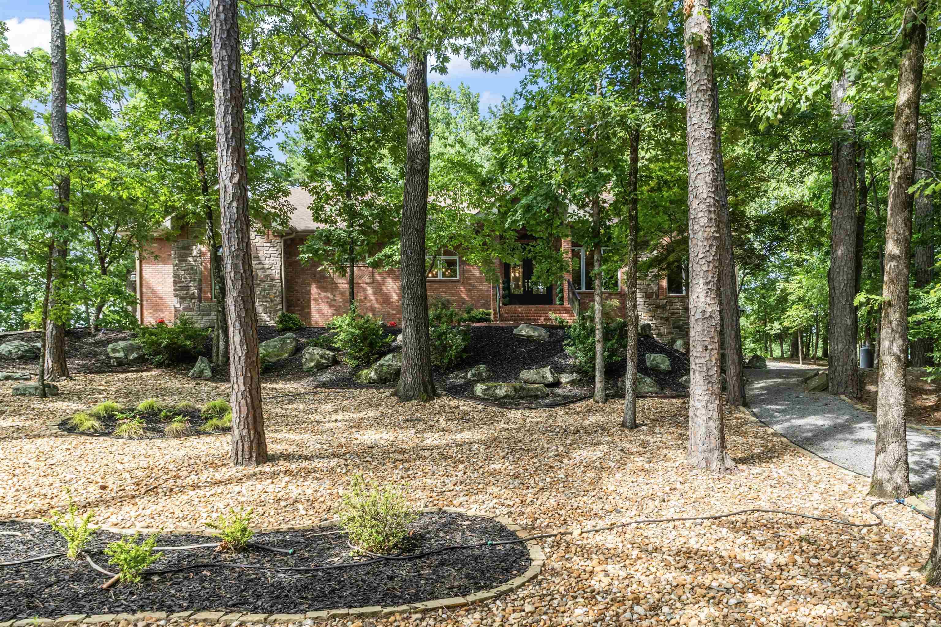 8 Darro Way Hot Springs Village, AR 71909-7764