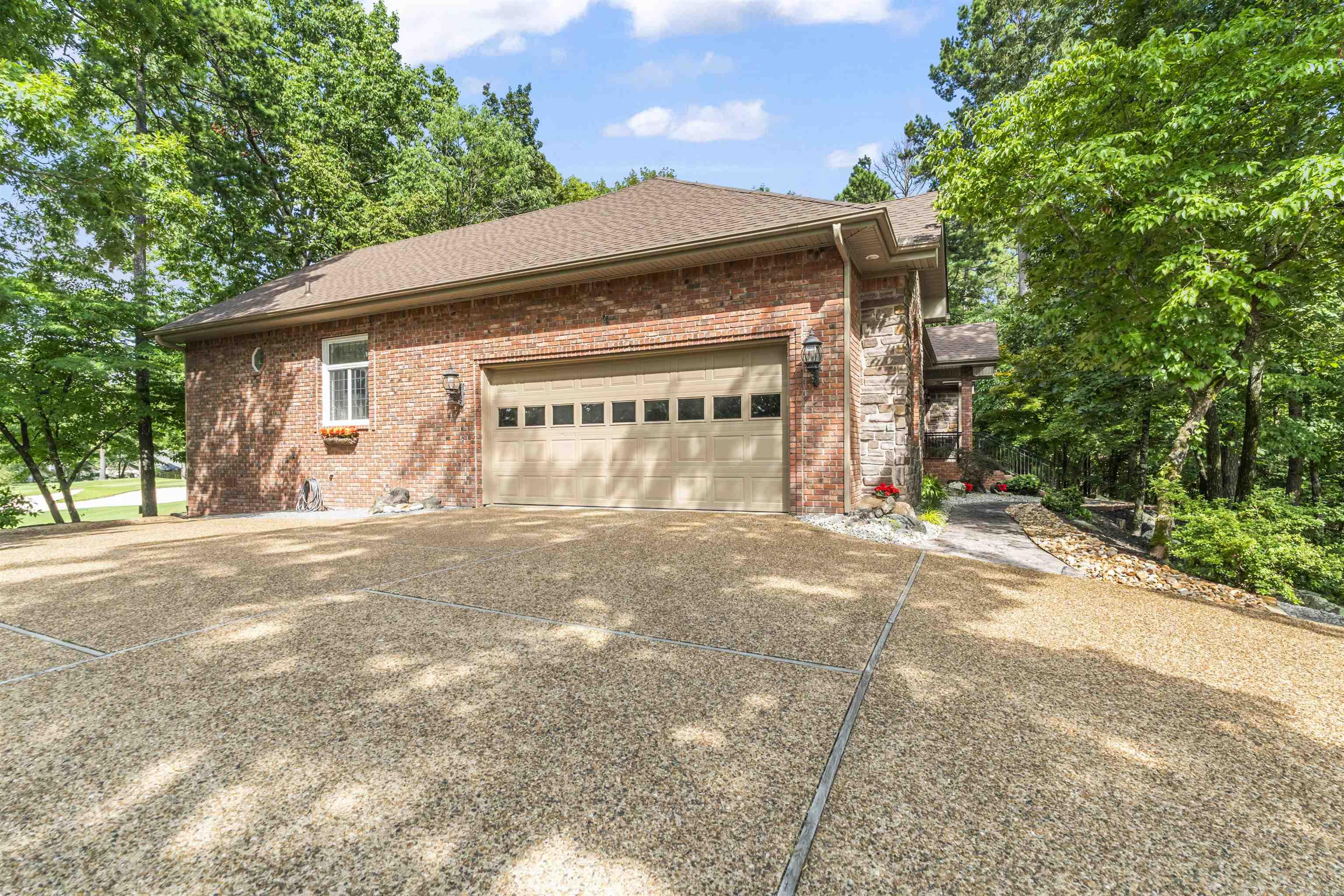 8 Darro Way Hot Springs Village, AR 71909-7764