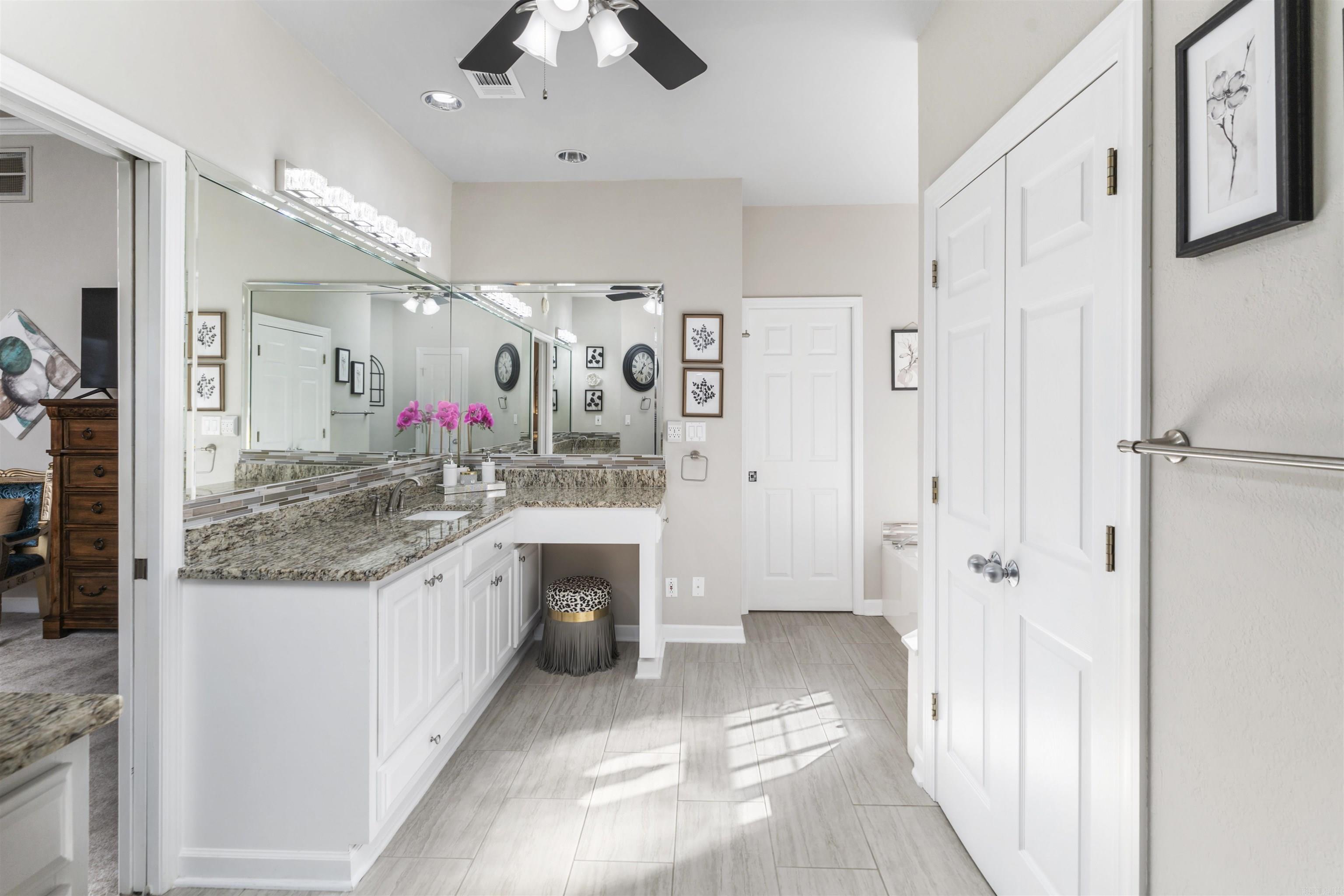 8 Darro Way Hot Springs Village, AR 71909-7764