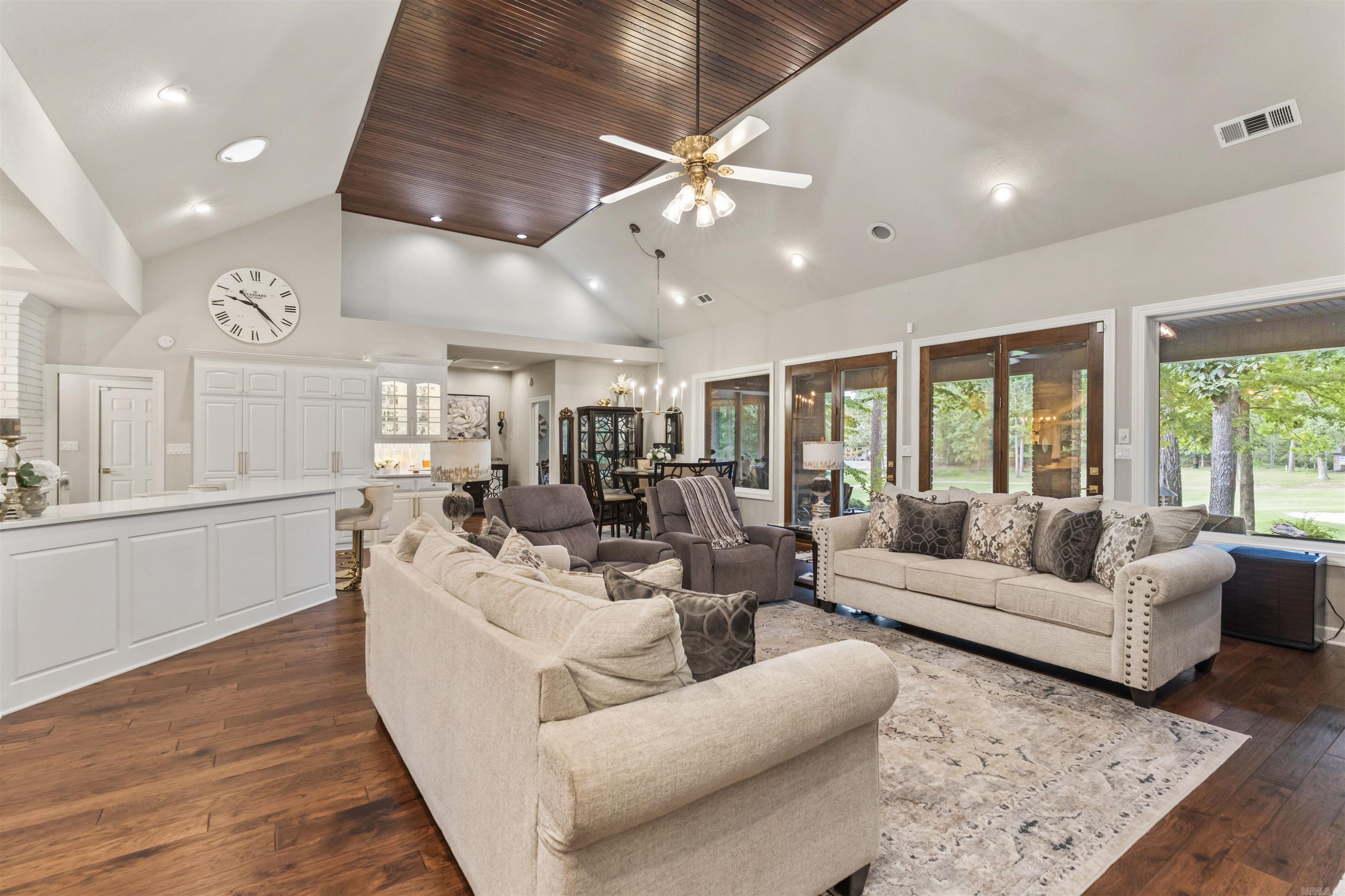 8 Darro Way Hot Springs Village, AR 71909-7764