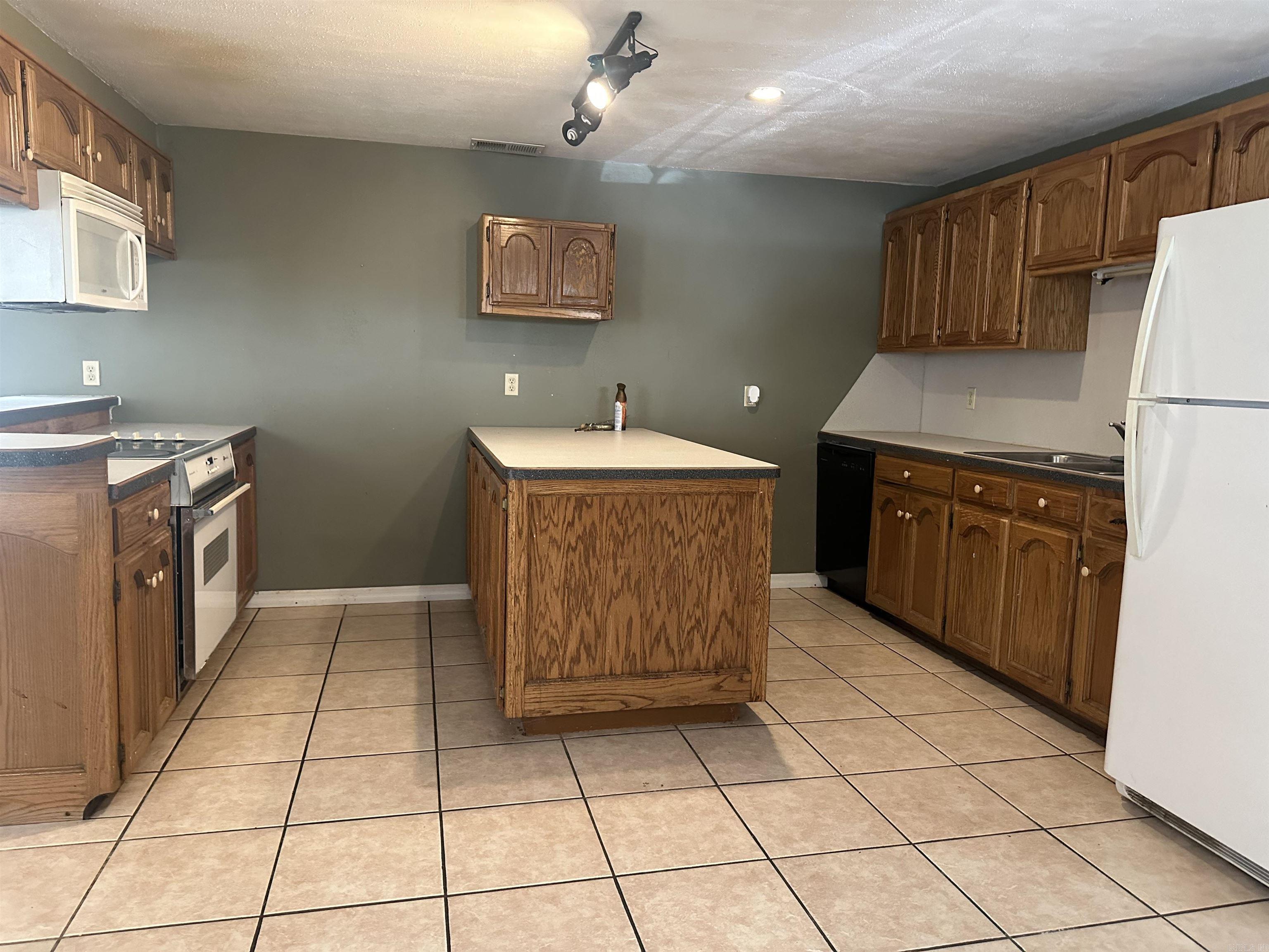 118 Mimosa Point  Hot Springs, AR