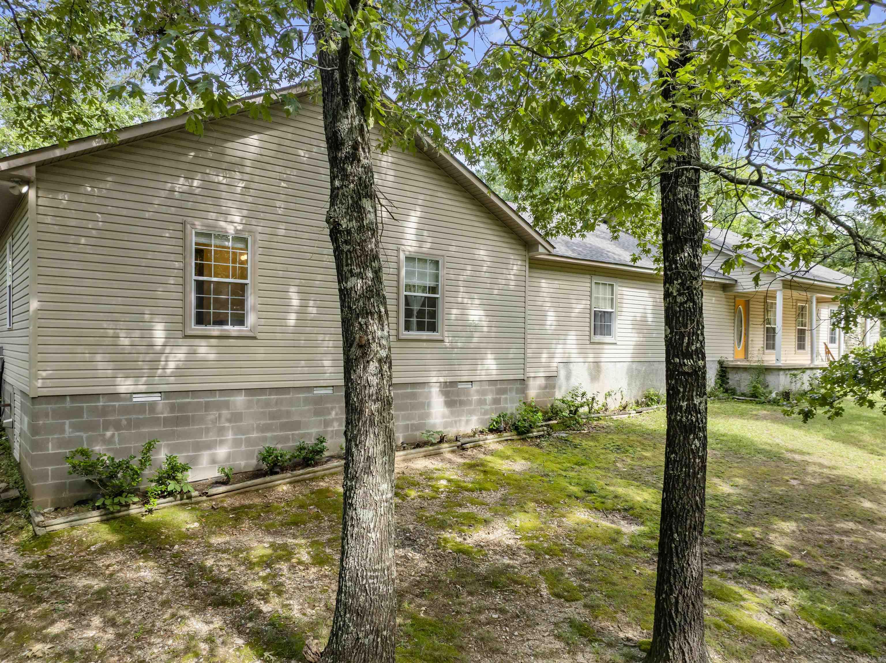 967 Hamilton Dairy Road Hot Springs, AR 71909
