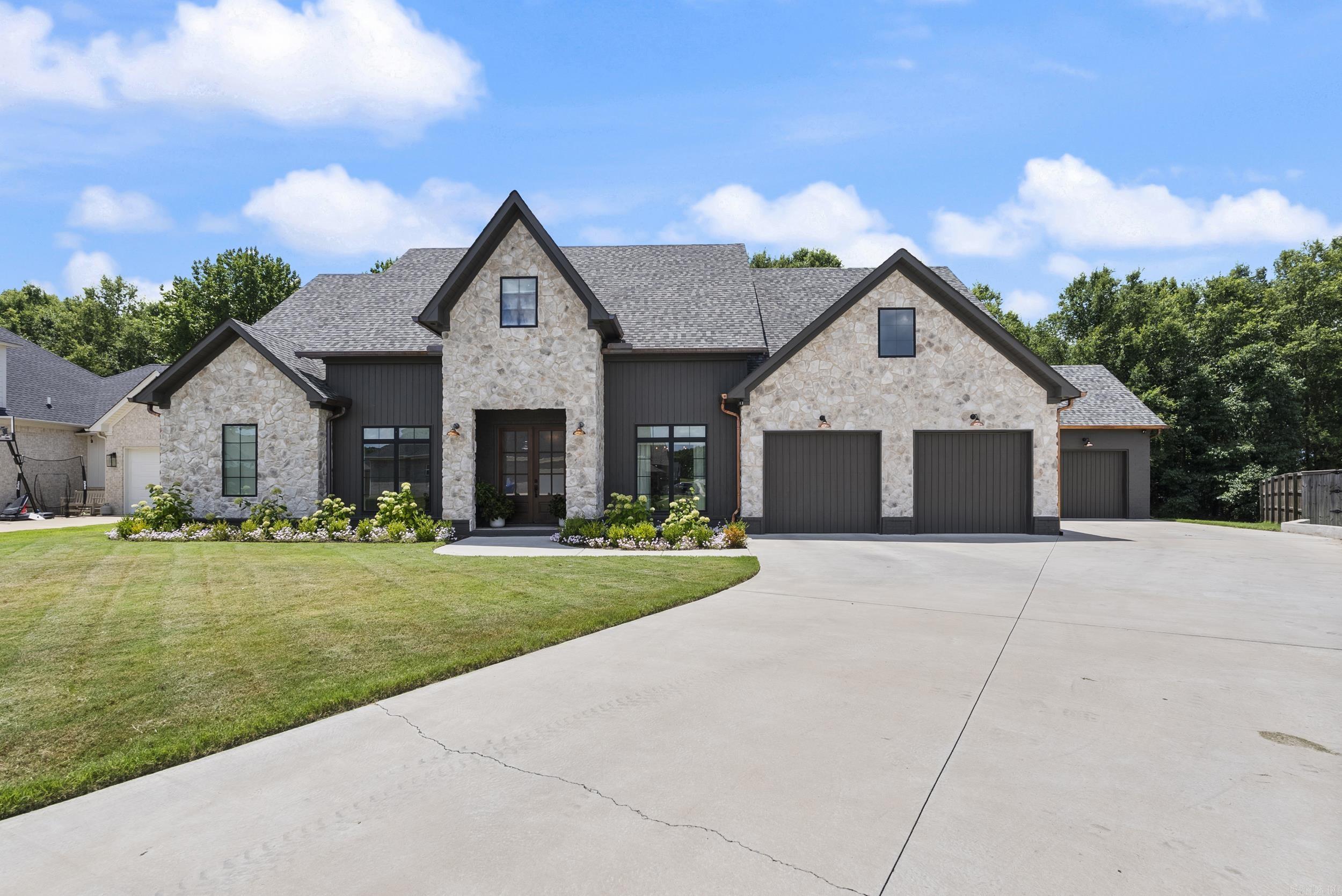 3525 Juniper Drive