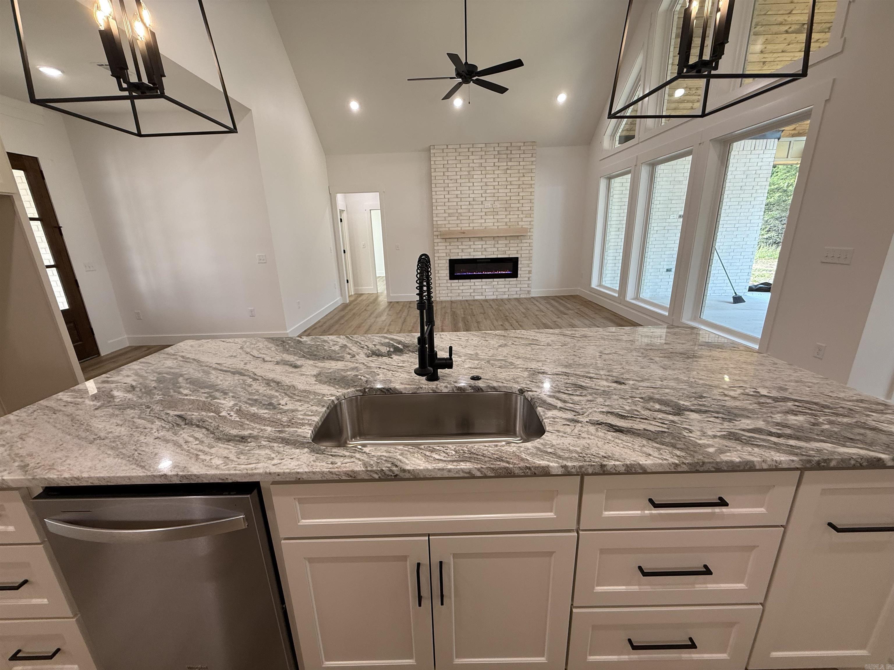 49 Ules Watson Drive  Greenbrier, AR