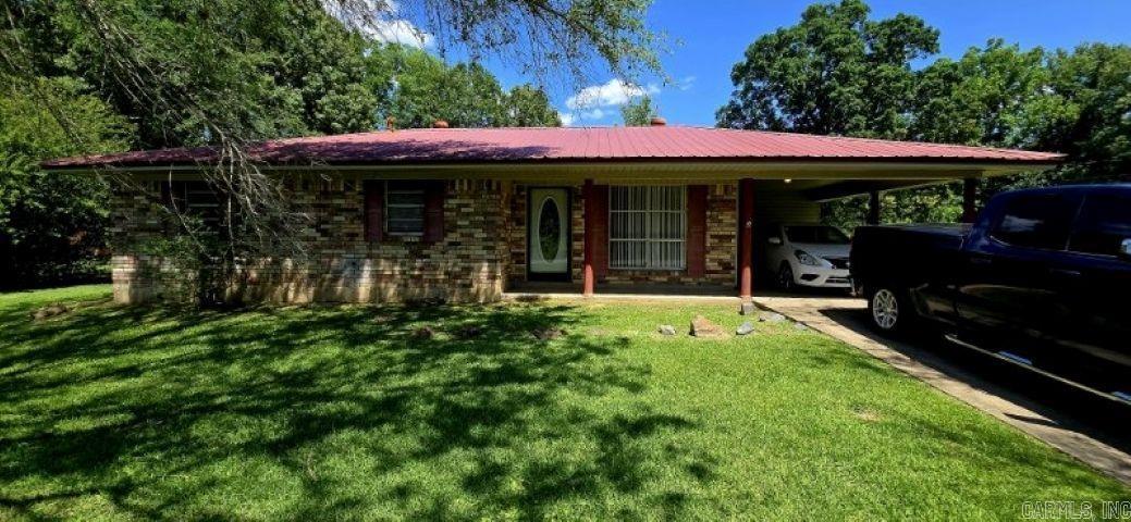 311 W Penn  Crossett, AR