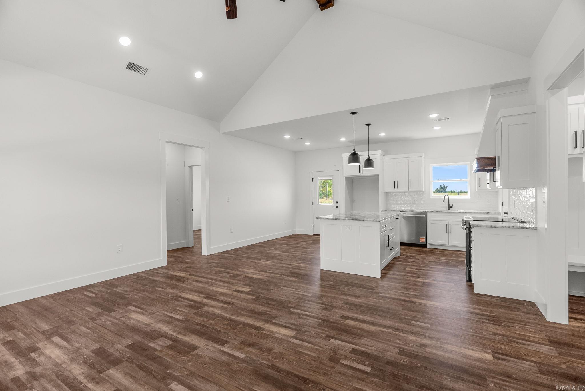 25 West Cedar Hill Road  Greenbrier, AR
