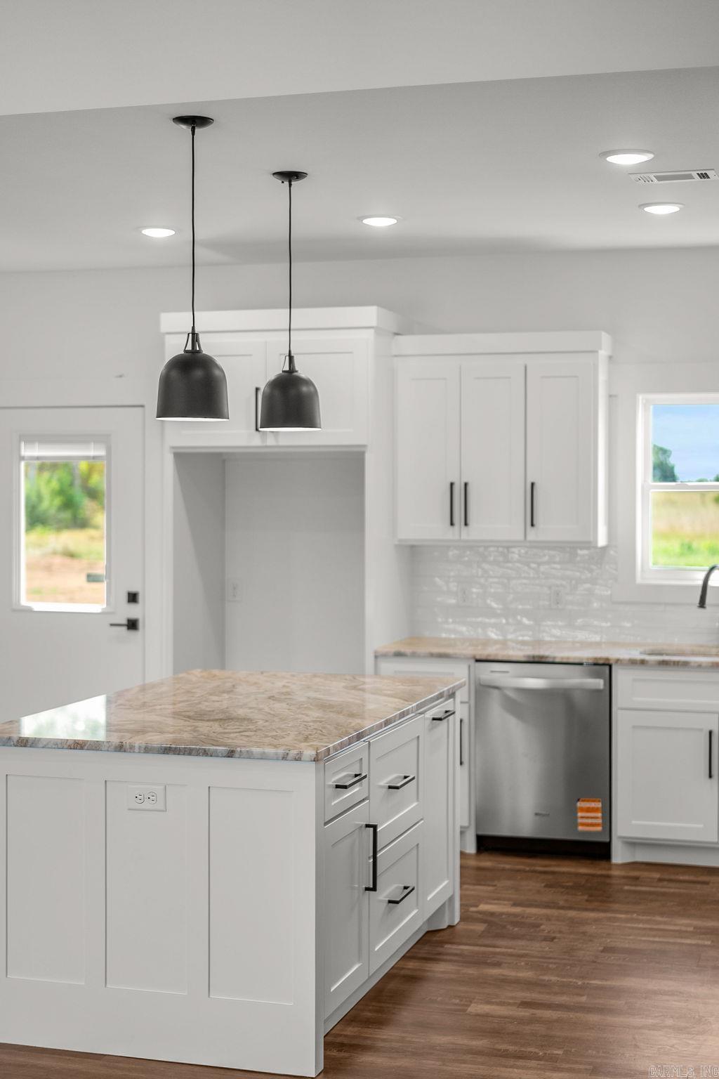25 West Cedar Hill Road  Greenbrier, AR