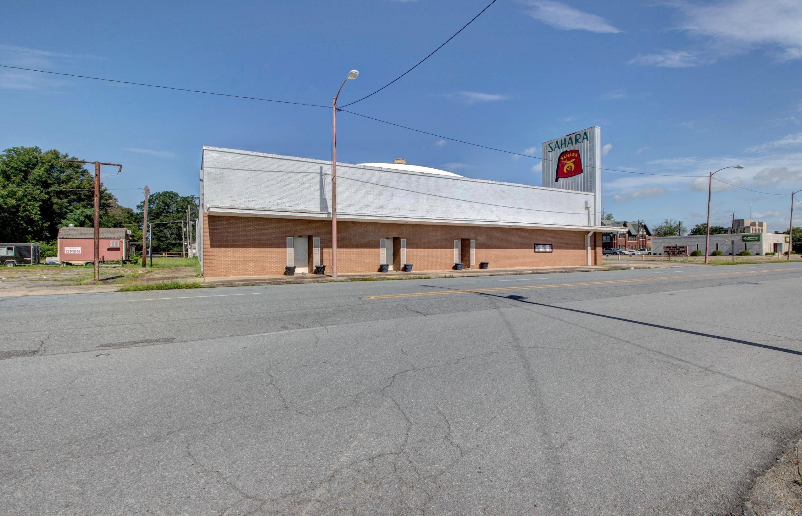 820 S Main  Pine Bluff, AR