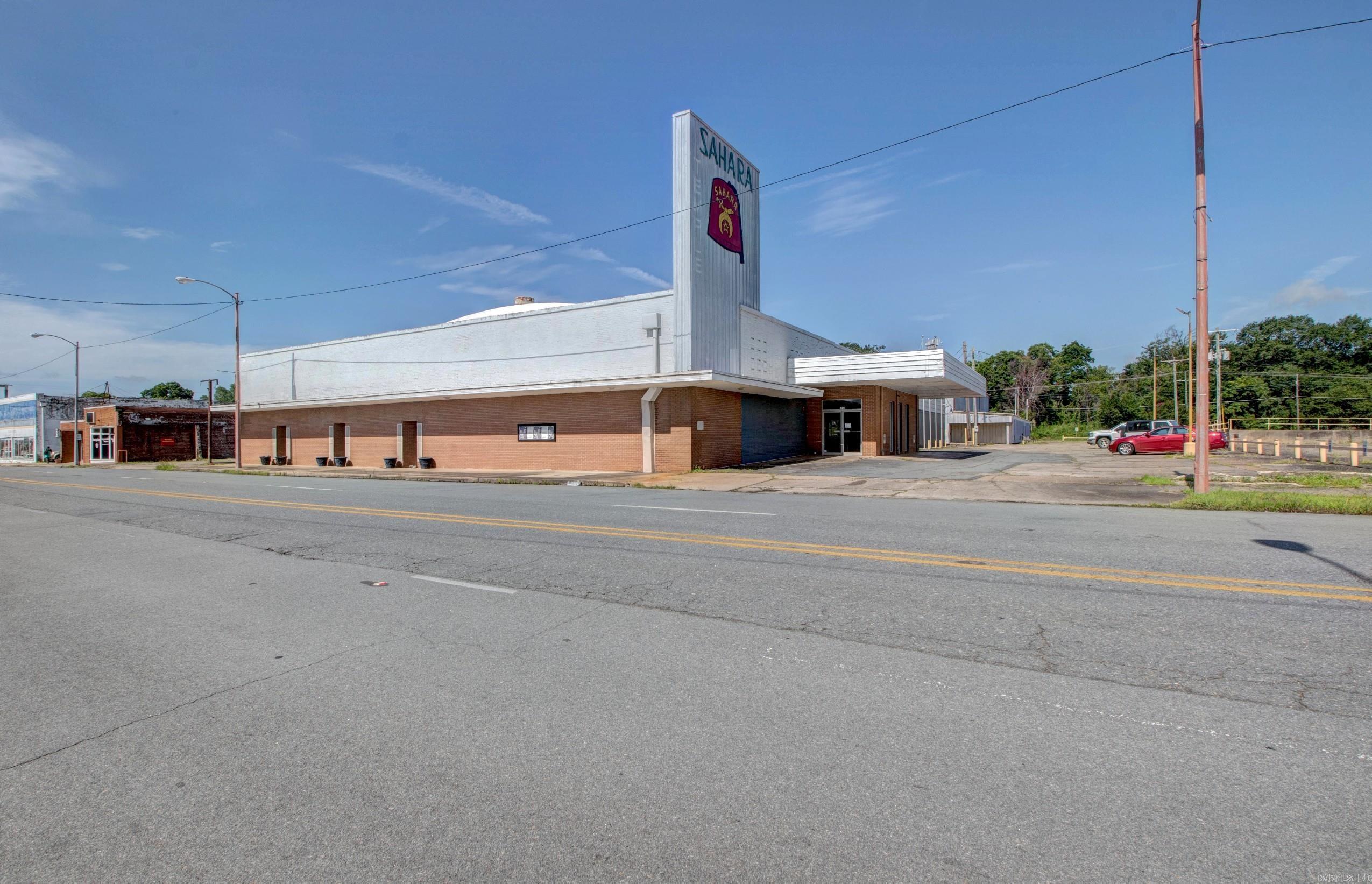 820 S Main  Pine Bluff, AR