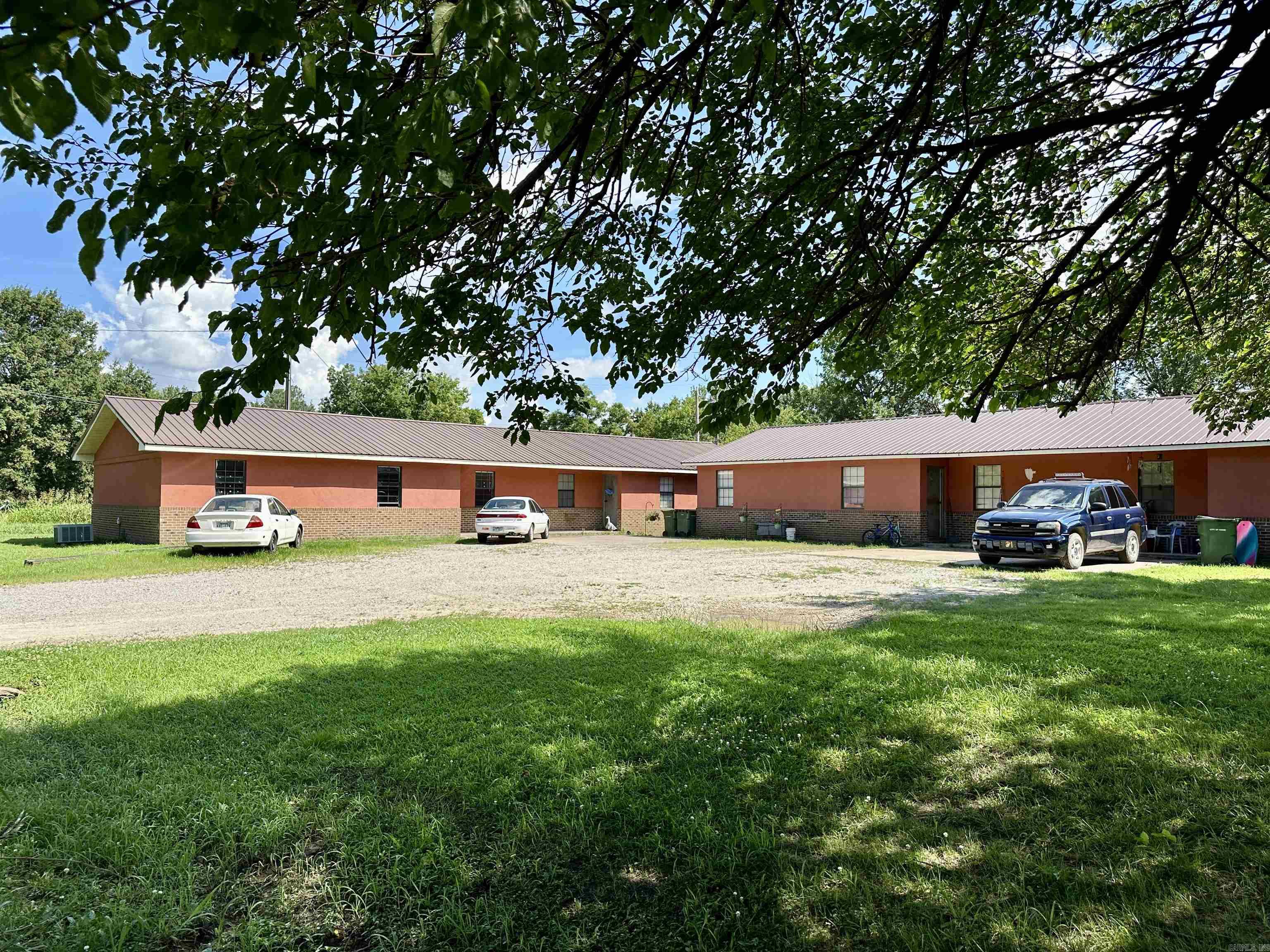 208 NE 2nd  Hoxie, AR