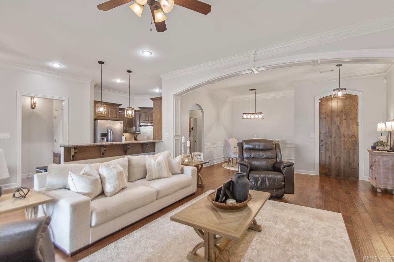 6300 PIERCE MANSE Loop Benton, AR 72019