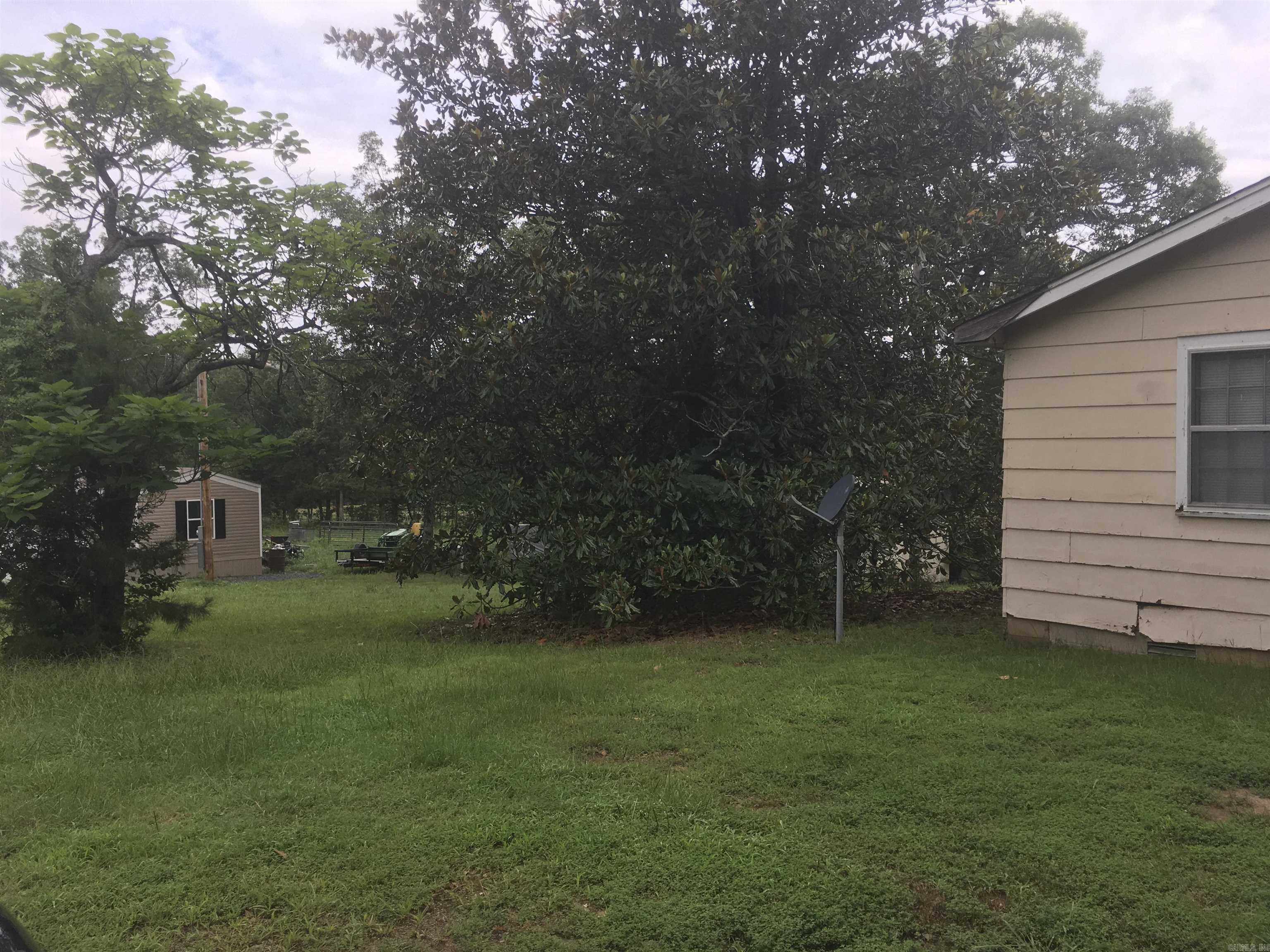 210 Hwy 4  Cove, AR