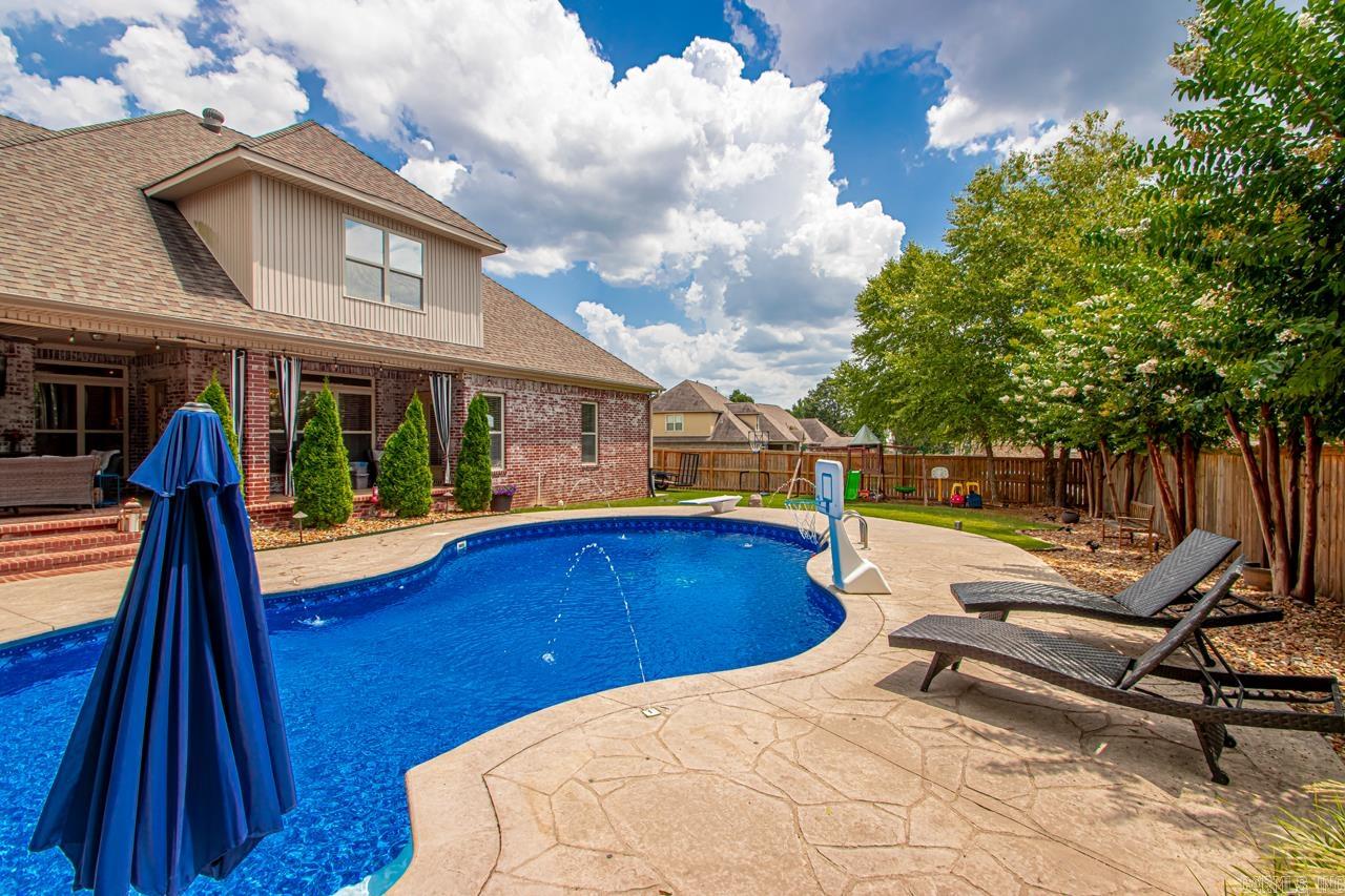 3807 Commonwealth Bryant, AR 72022