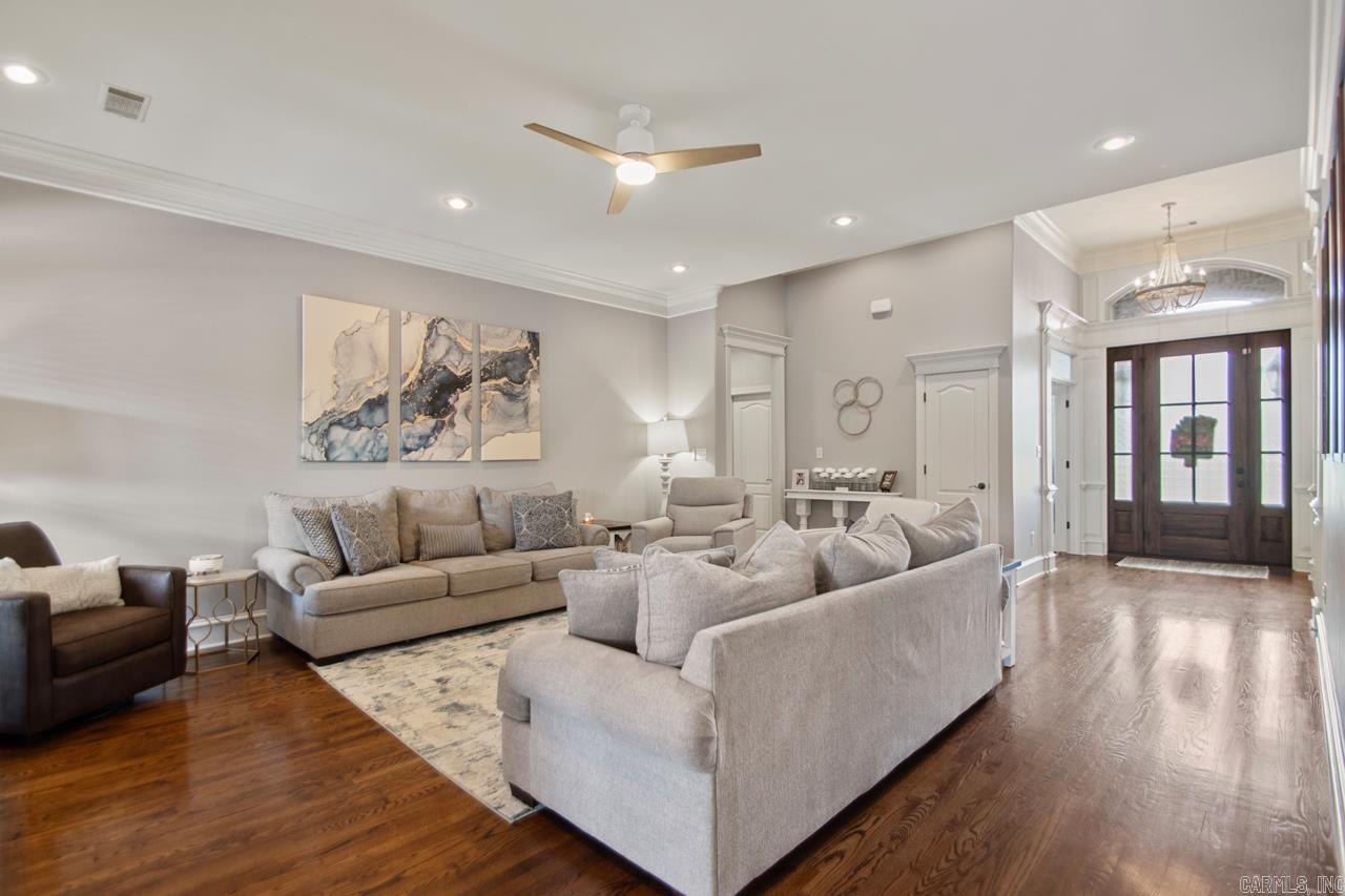3807 Commonwealth Bryant, AR 72022