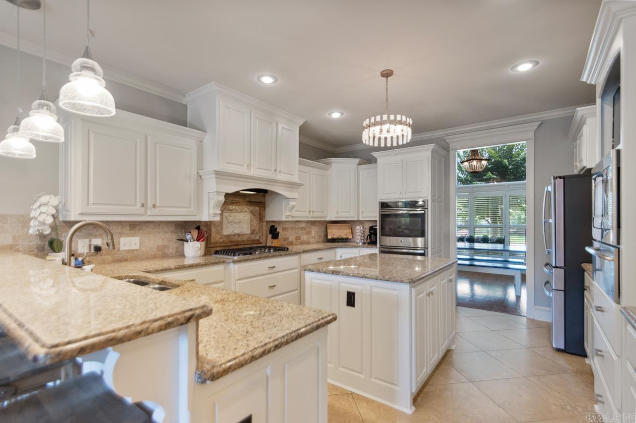 3807 Commonwealth Bryant, AR 72022