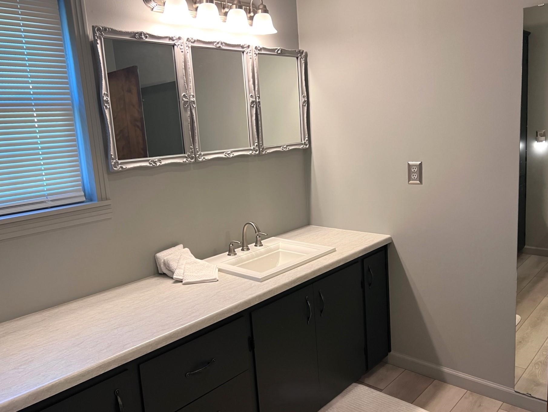1112 Maple  Mountain View, AR