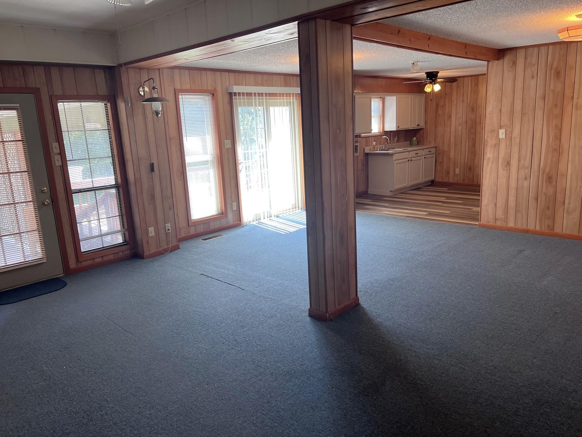 1112 Maple  Mountain View, AR