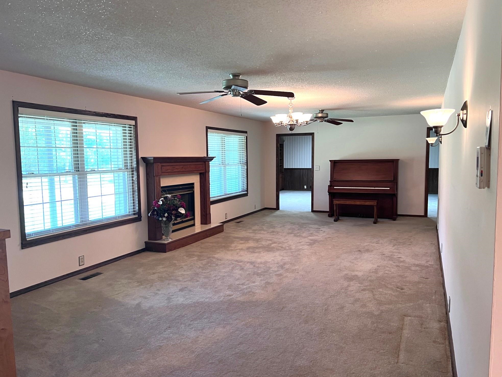 1112 Maple  Mountain View, AR
