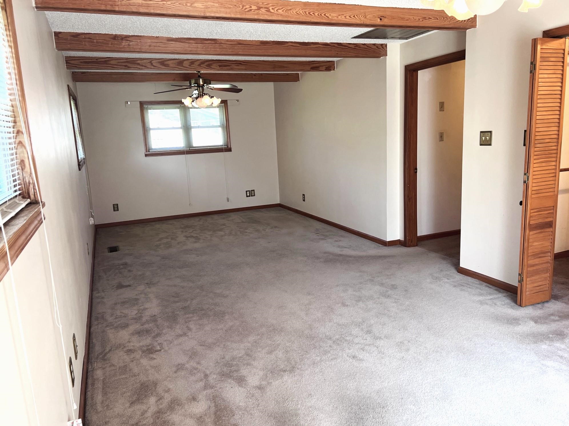1112 Maple  Mountain View, AR